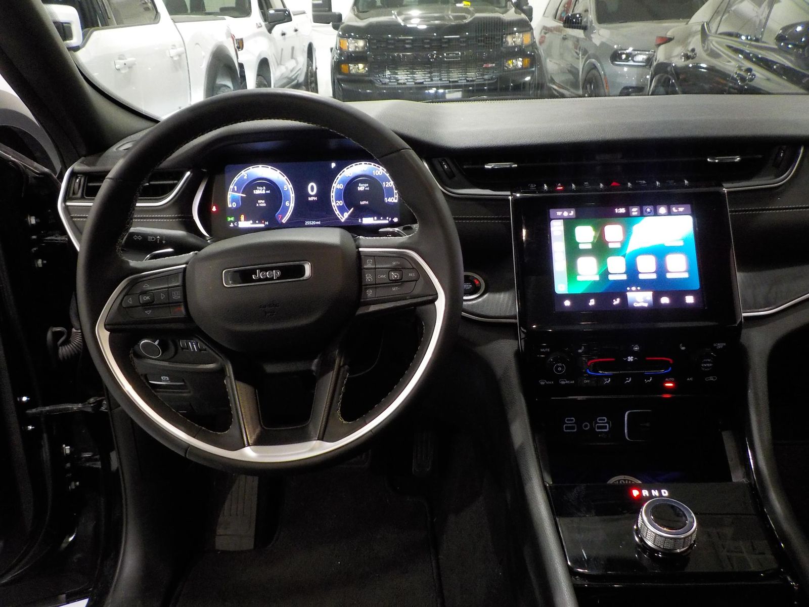 2023 Jeep Grand Cherokee Altitude AWD