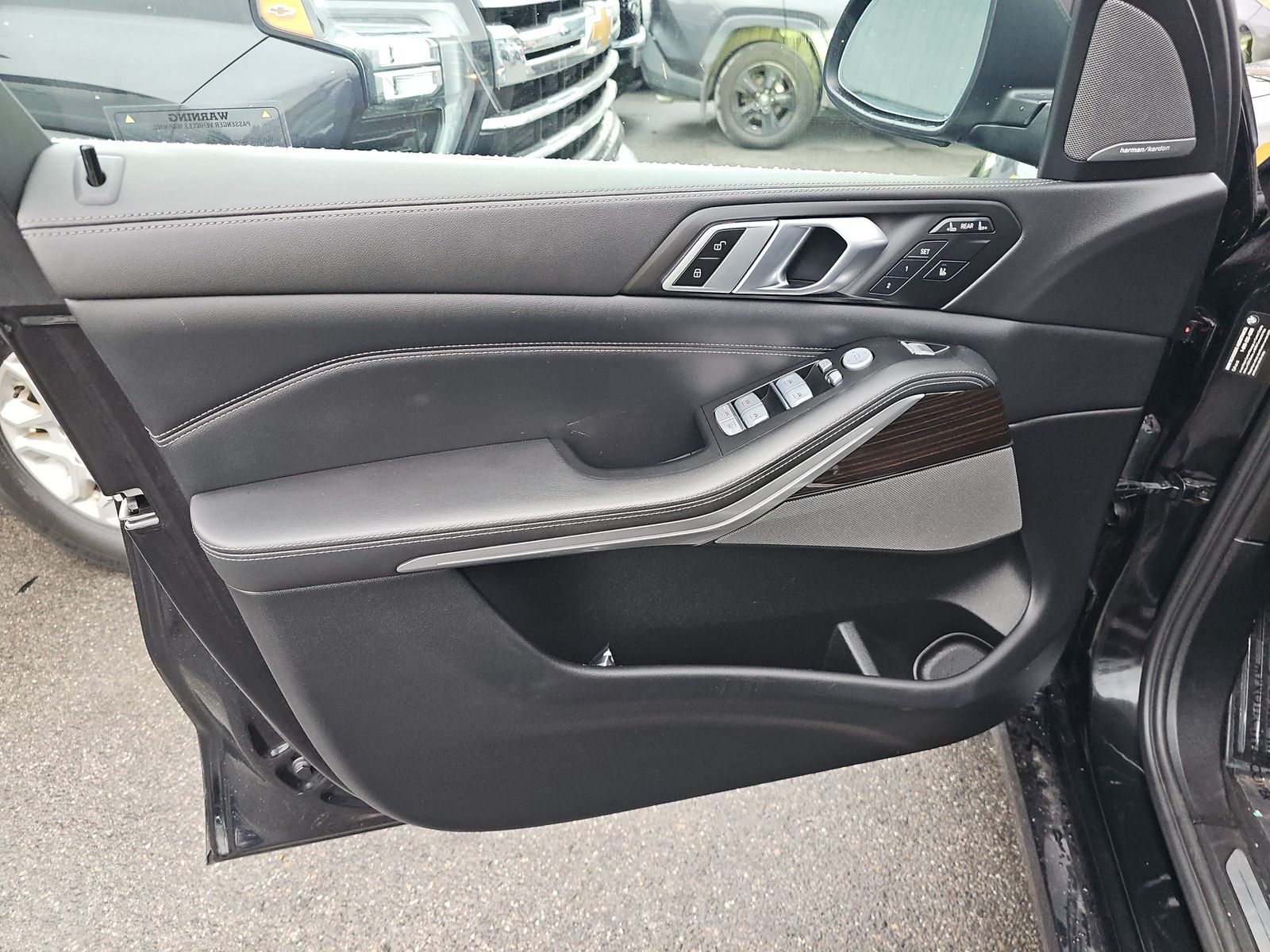 2023 BMW X7 xDrive40i AWD