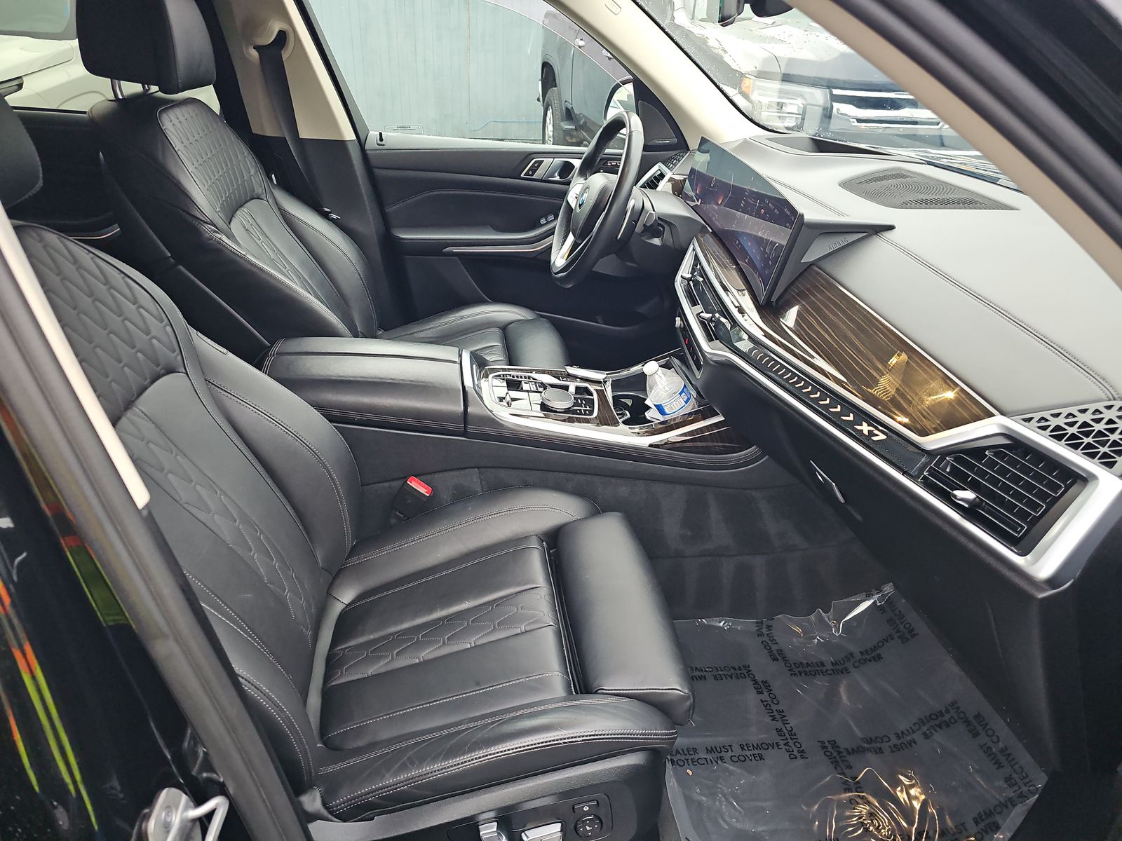 2023 BMW X7 xDrive40i AWD