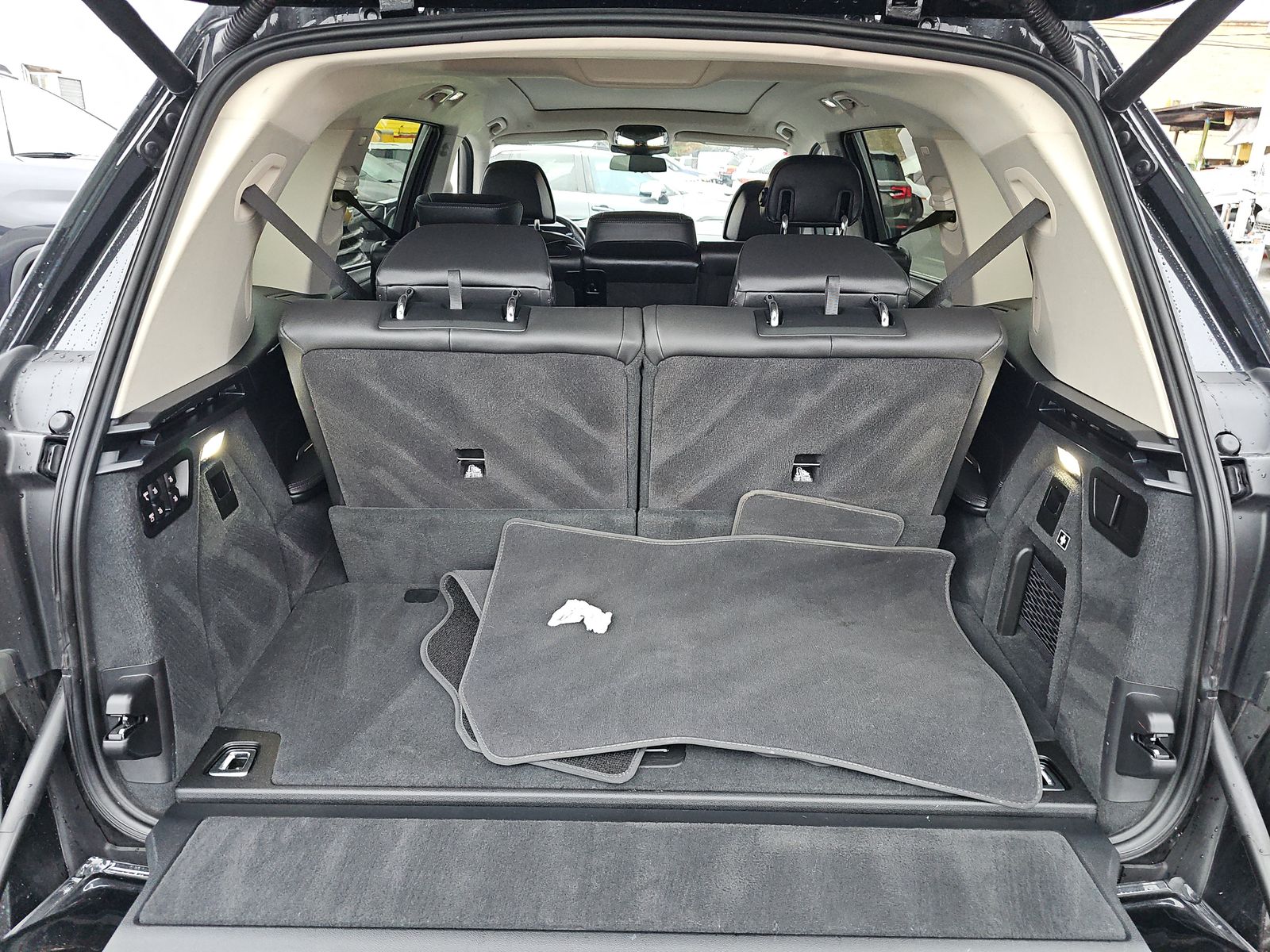 2023 BMW X7 xDrive40i AWD