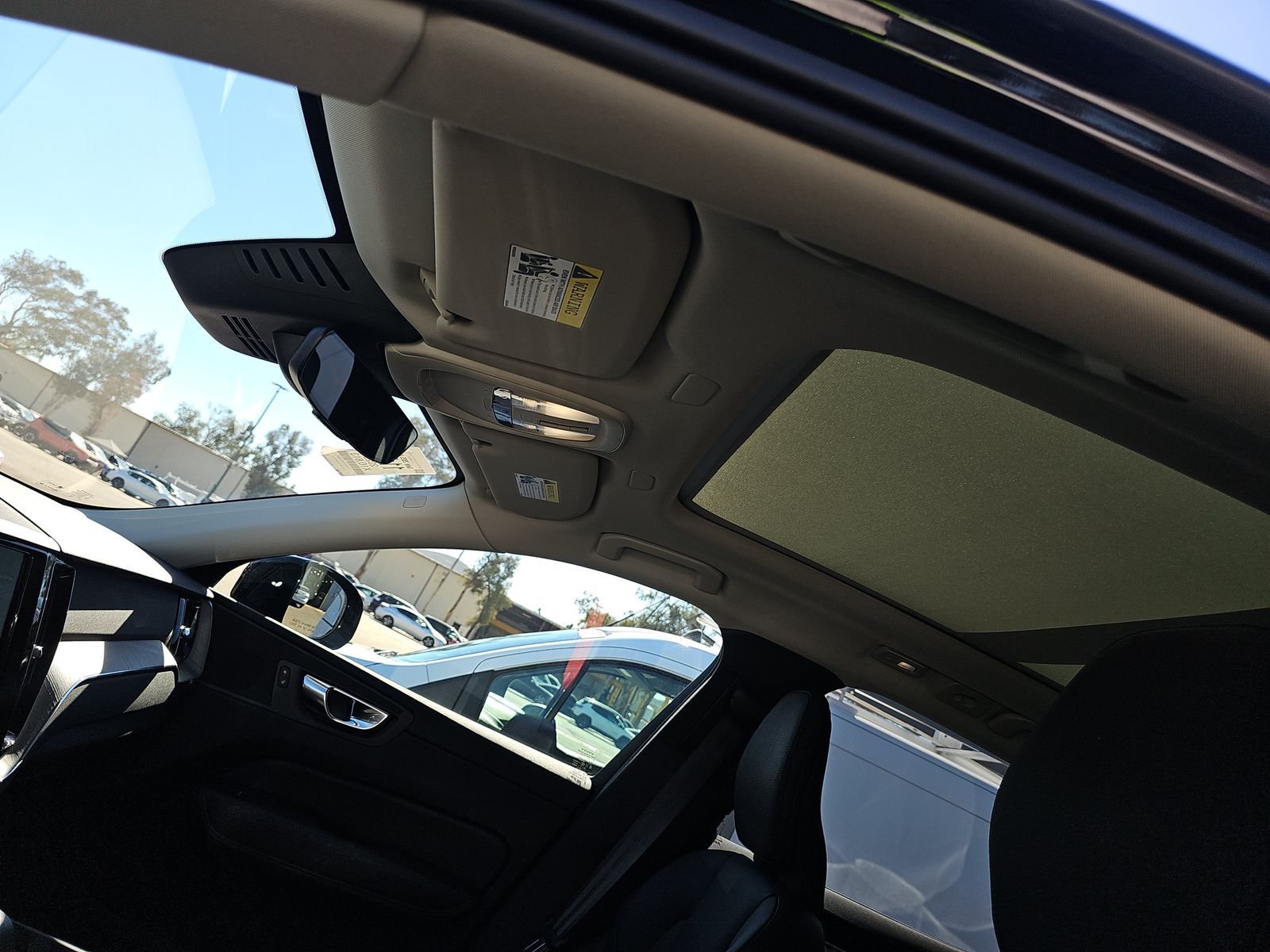 2025 Volvo XC60 B5 Plus AWD