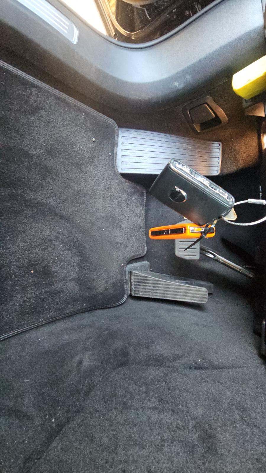 2025 Volvo XC90 B6 Plus AWD