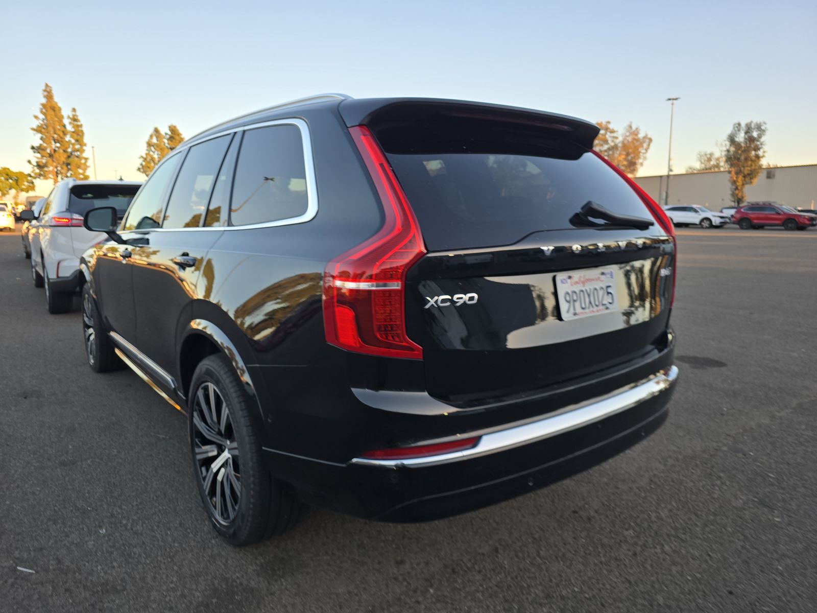 2025 Volvo XC90 B6 Plus AWD