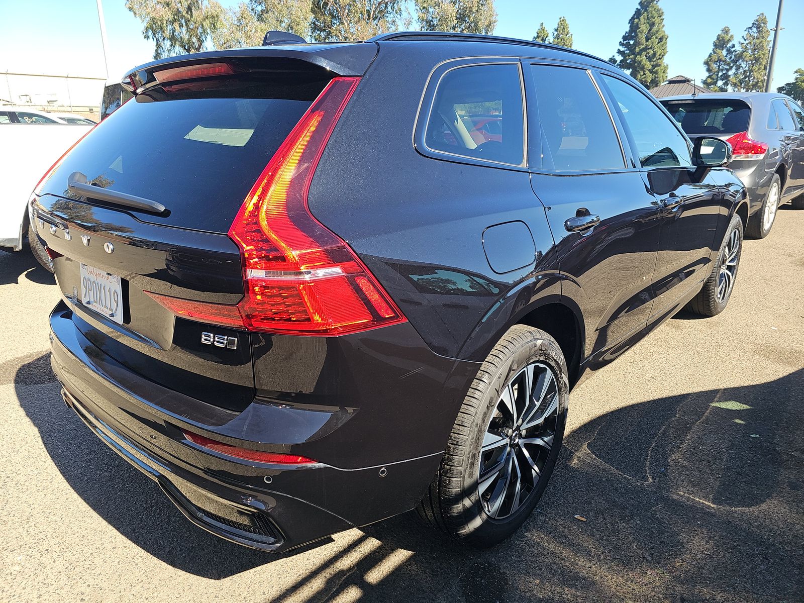 2025 Volvo XC60 B5 Plus AWD