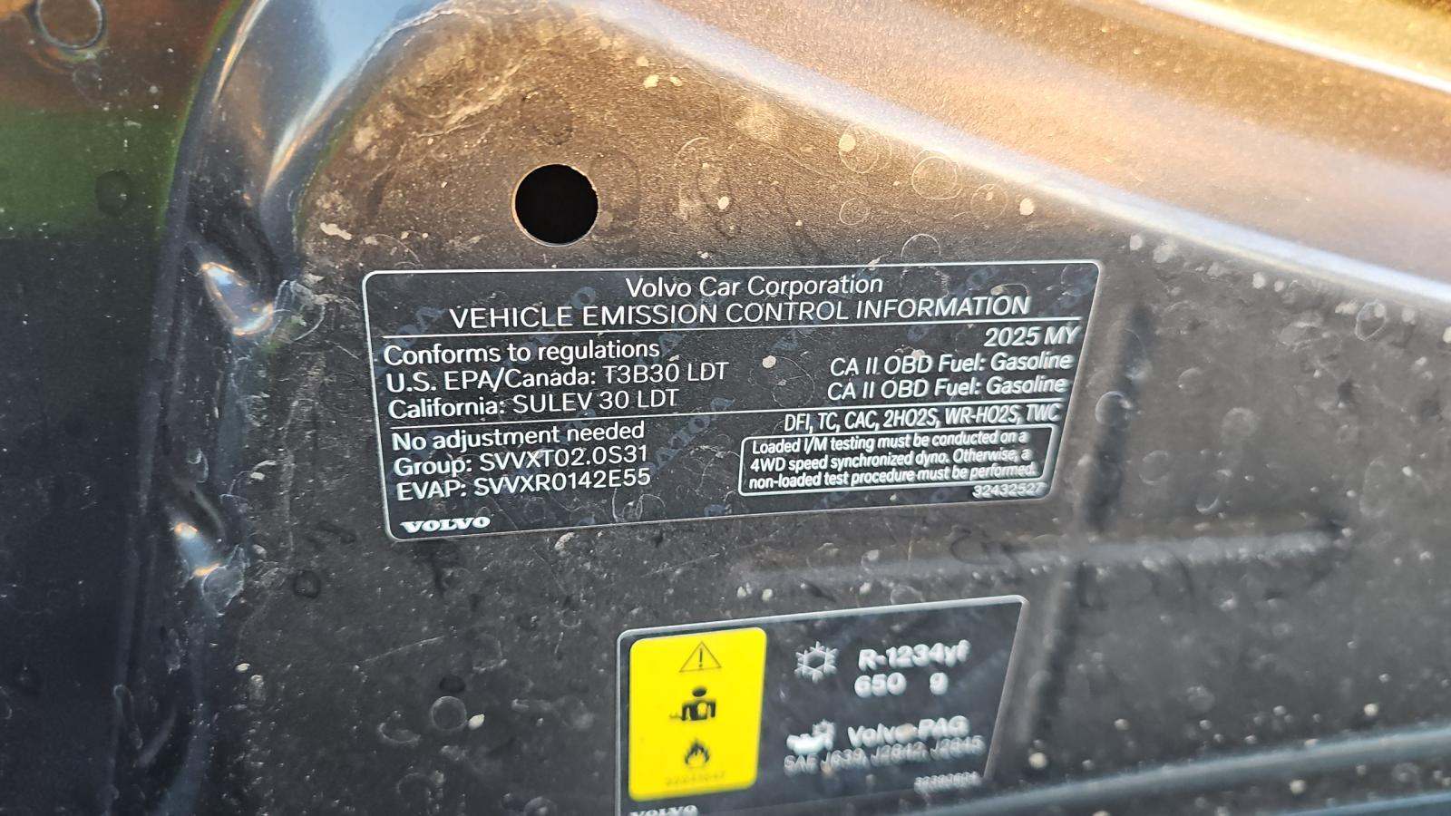 2025 Volvo XC60 B5 Plus AWD