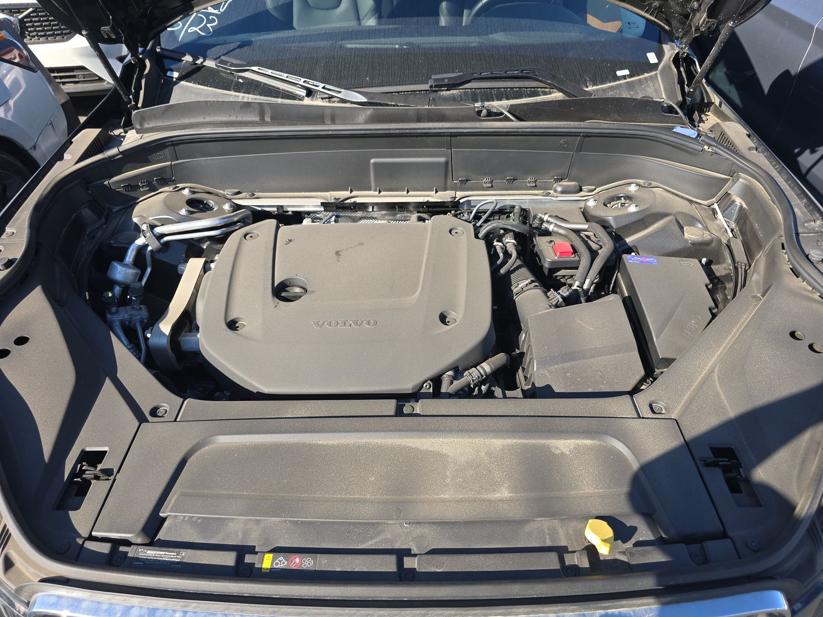 2025 Volvo XC90 B6 Plus AWD