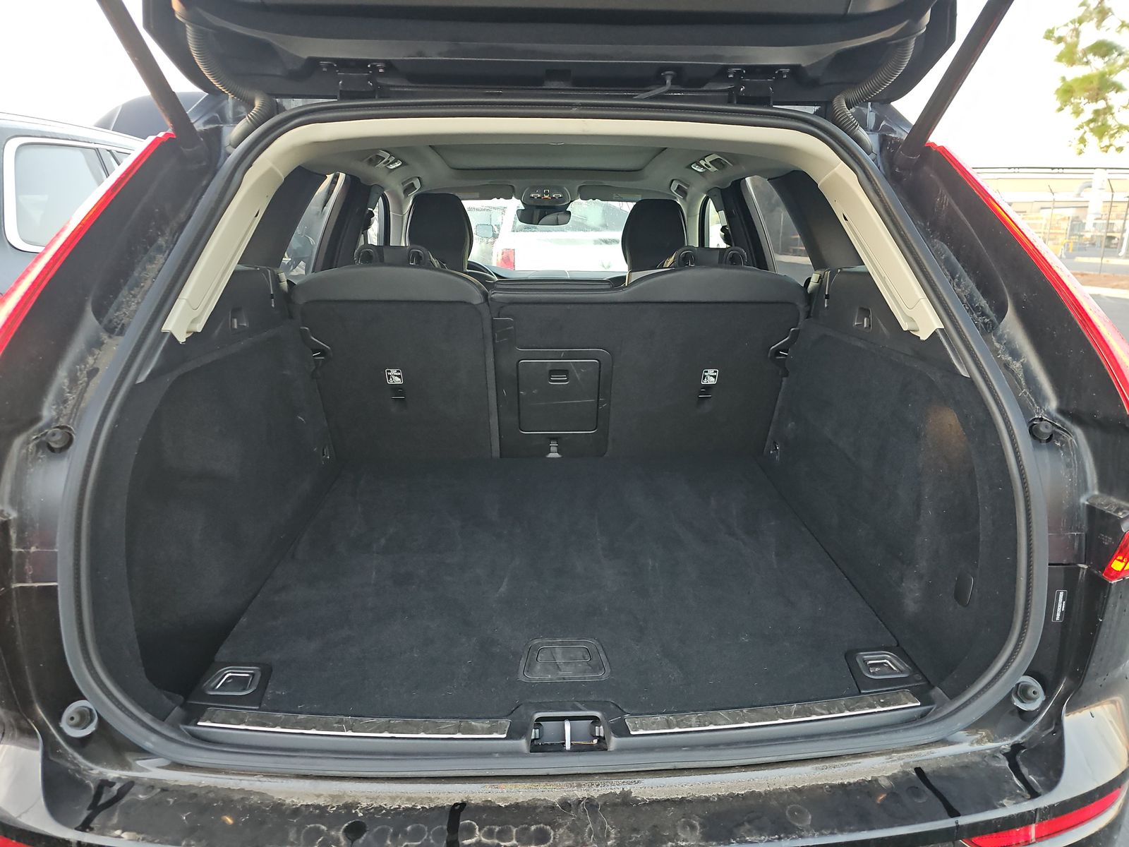 2025 Volvo XC60 B5 Plus AWD