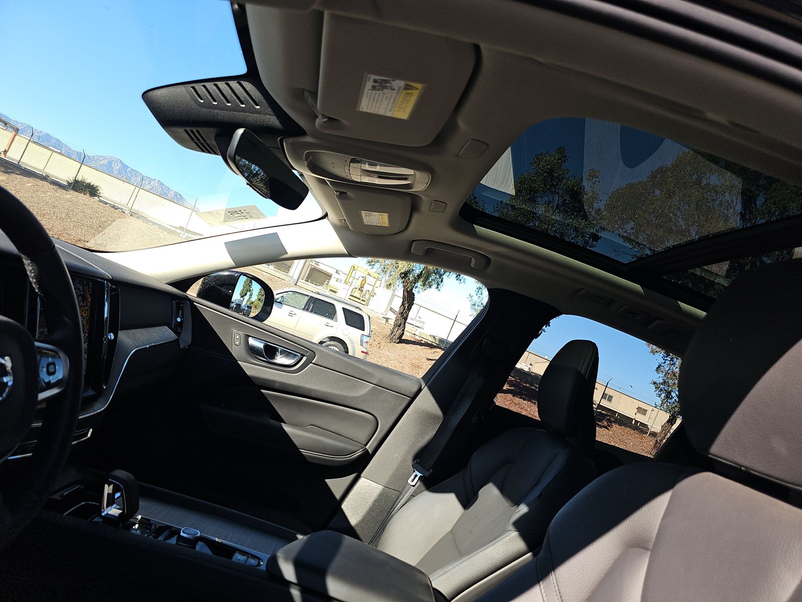 2025 Volvo XC60 B5 Plus AWD