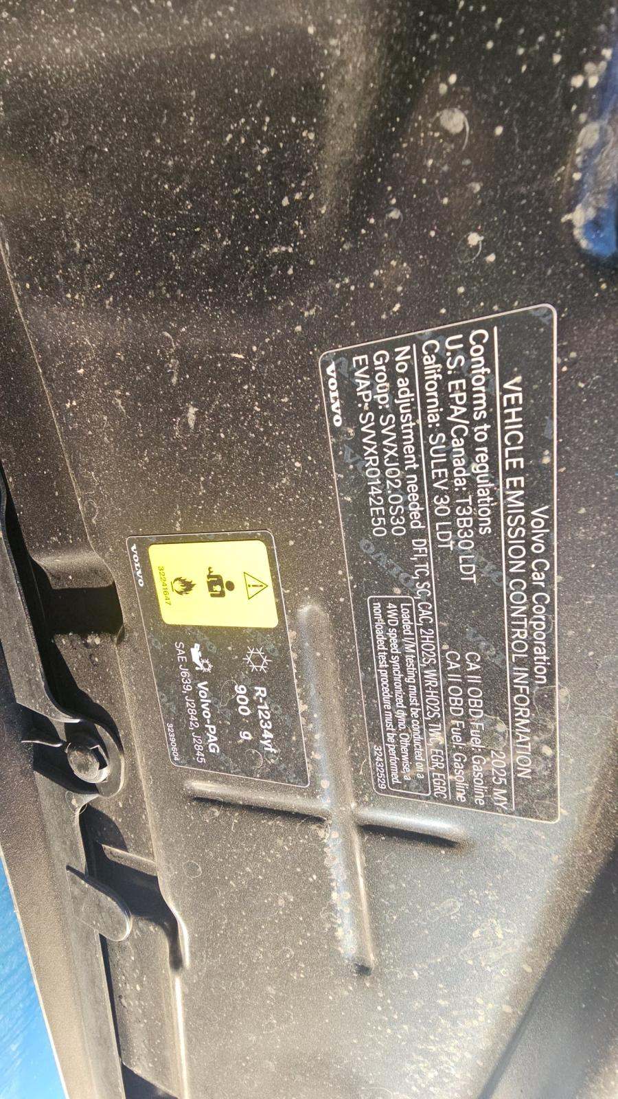 2025 Volvo XC90 B6 Plus AWD