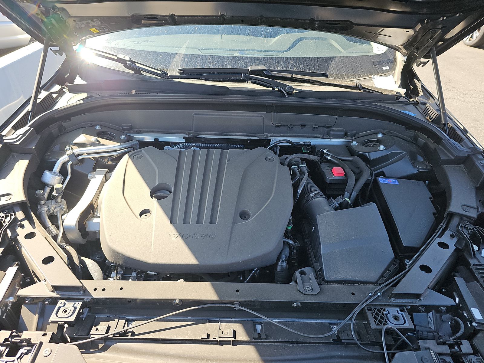 2025 Volvo XC60 B5 Plus AWD