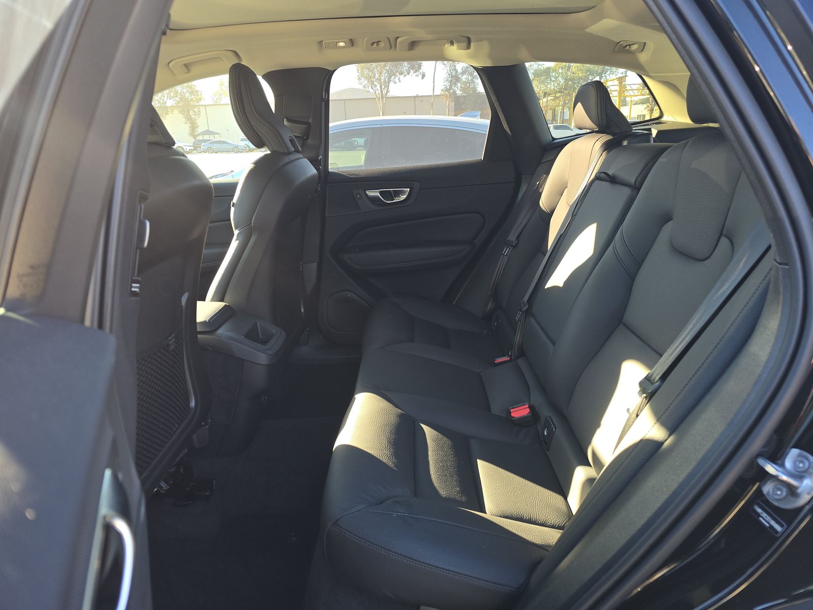 2025 Volvo XC60 B5 Plus AWD