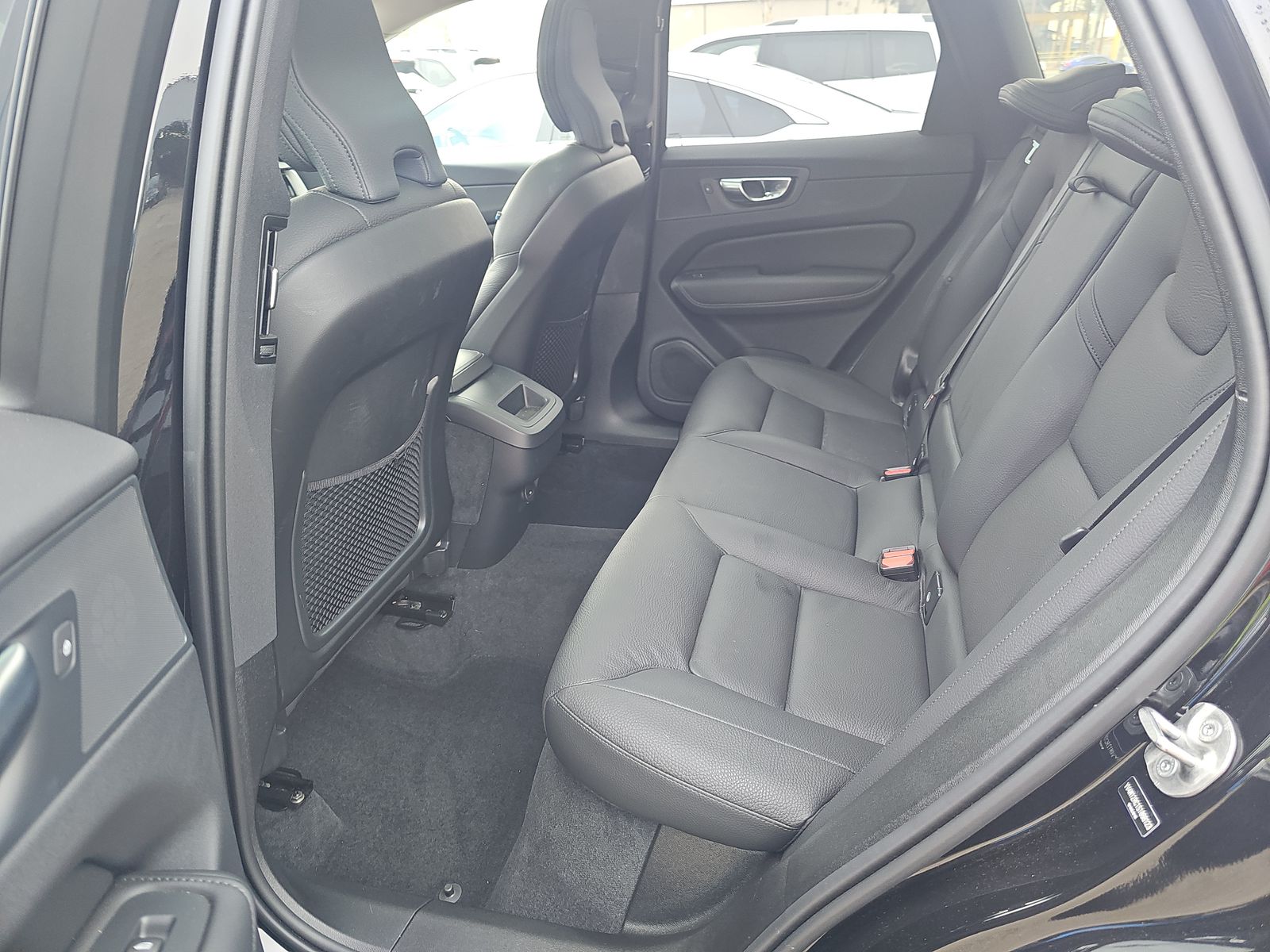 2025 Volvo XC60 B5 Plus AWD