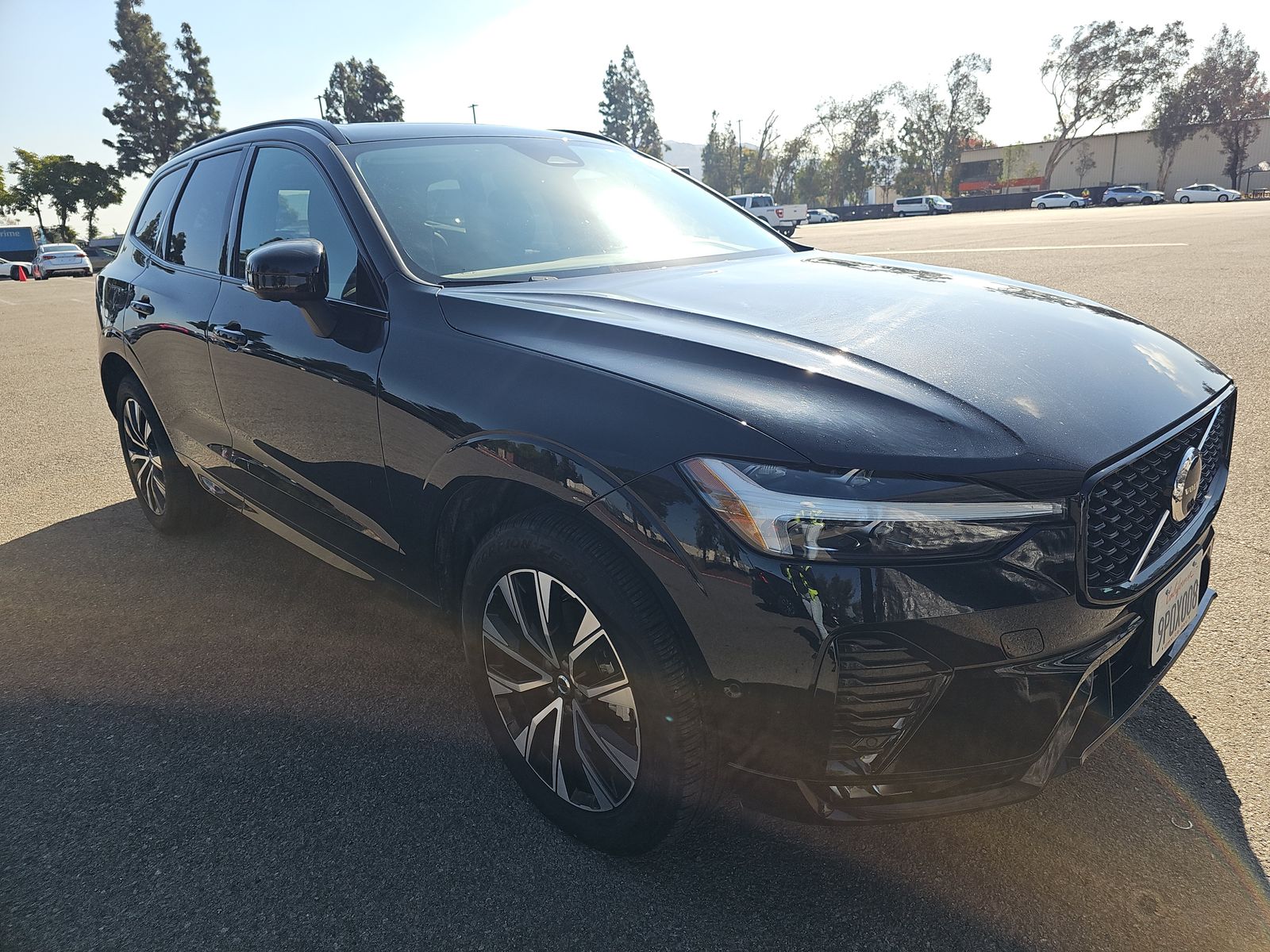 2025 Volvo XC60 B5 Plus AWD