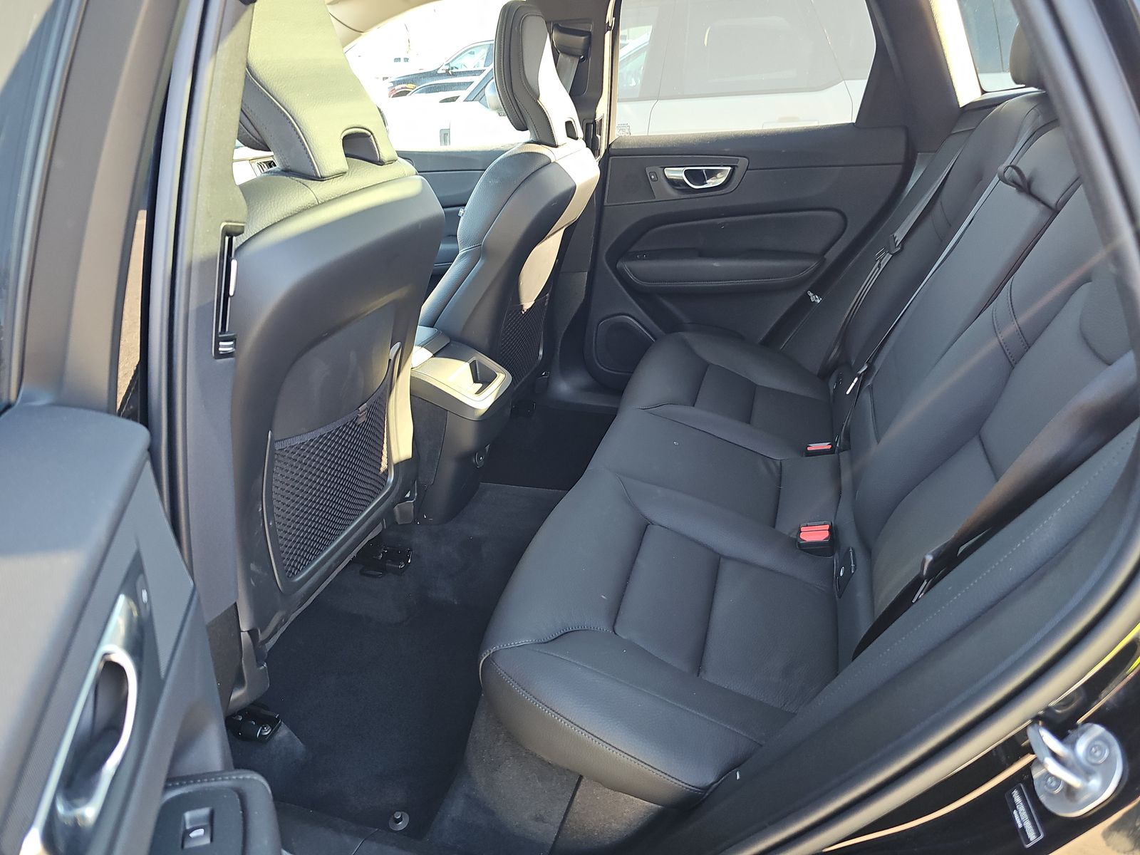 2025 Volvo XC60 B5 Plus AWD