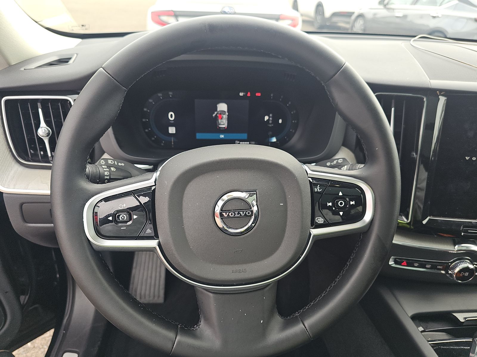 2025 Volvo XC60 B5 Plus AWD