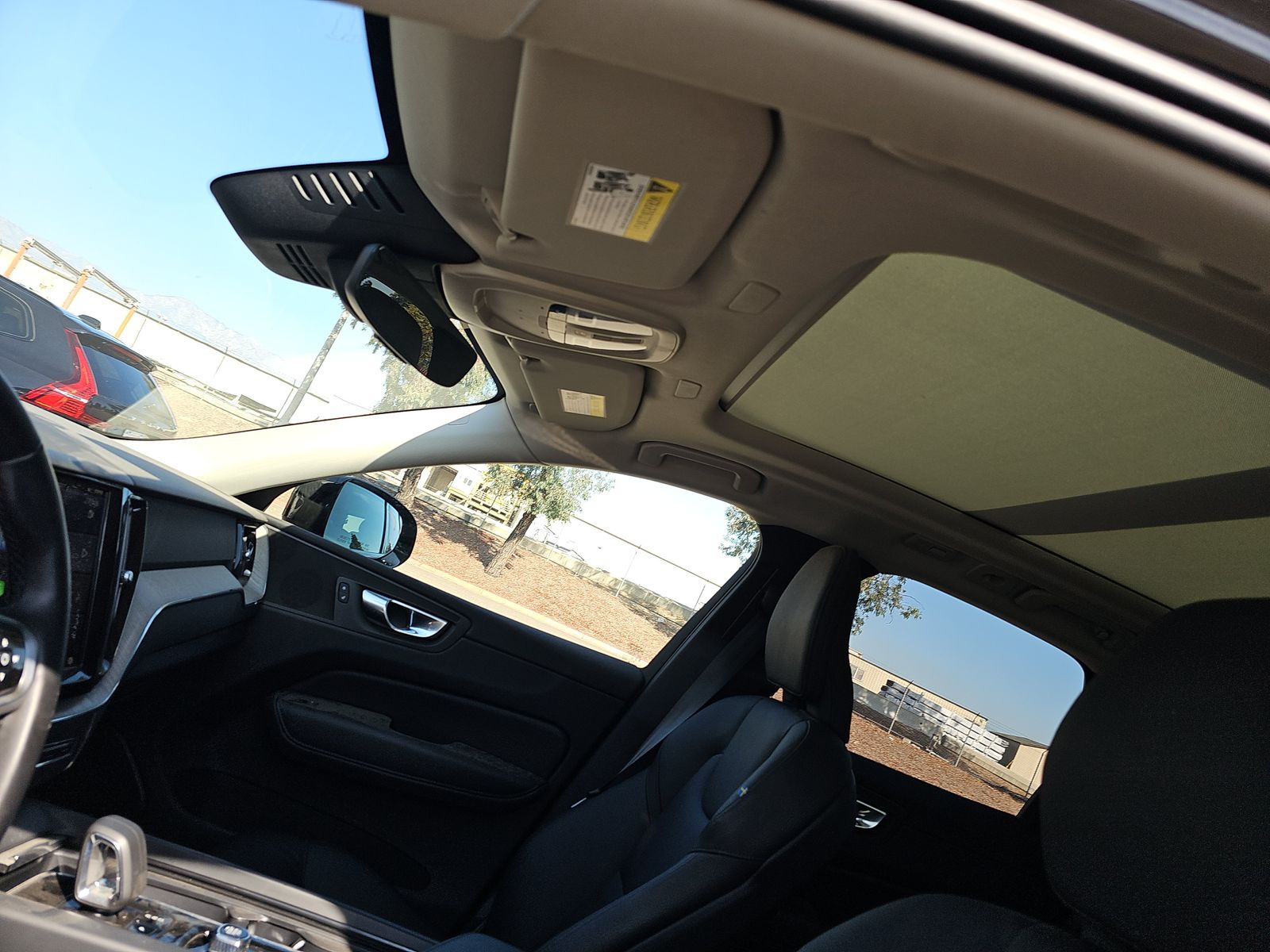 2025 Volvo XC60 B5 Plus AWD