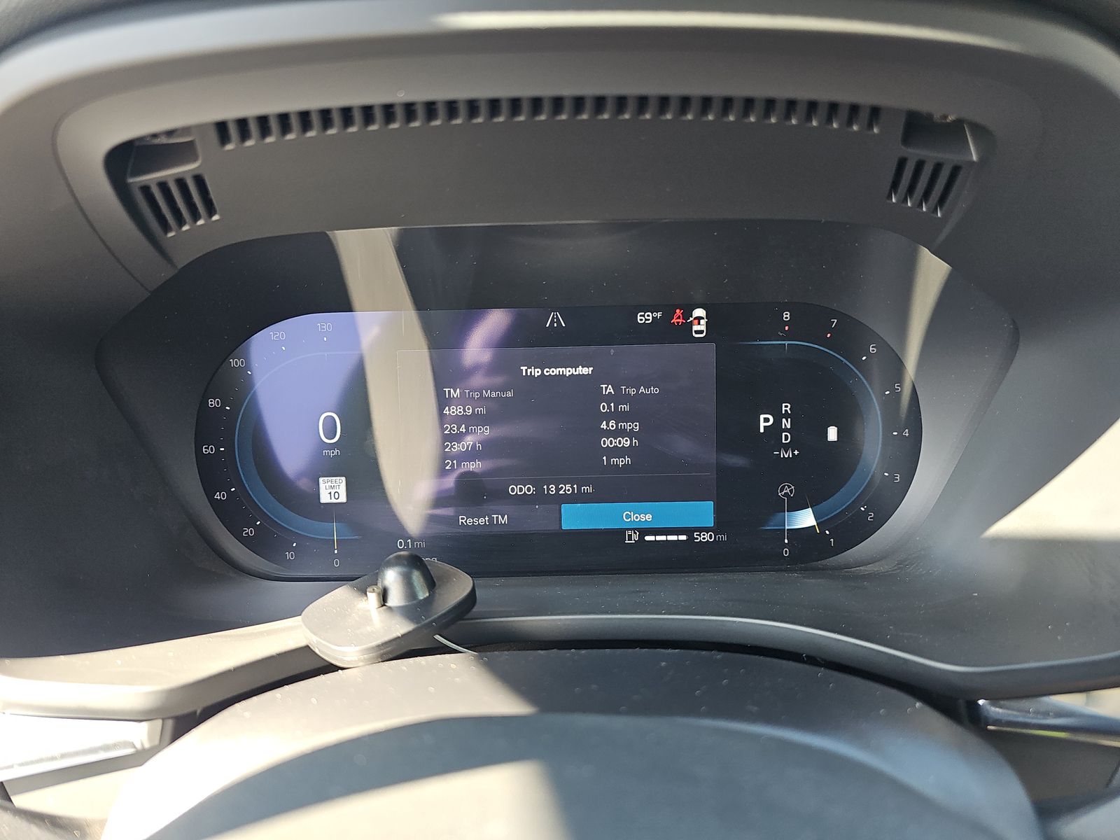 2025 Volvo XC60 B5 Plus AWD