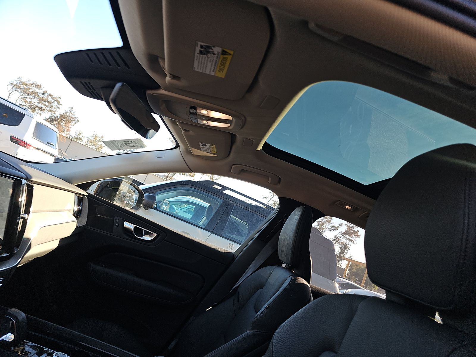 2025 Volvo XC60 B5 Plus AWD