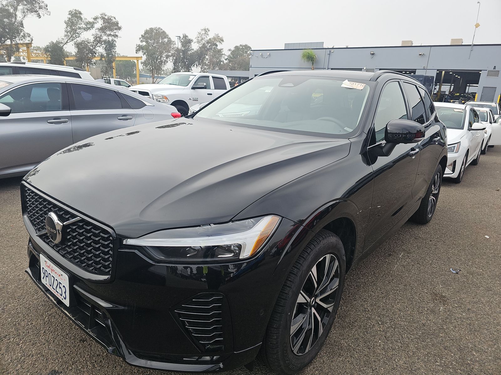 2025 Volvo XC60 B5 Plus AWD