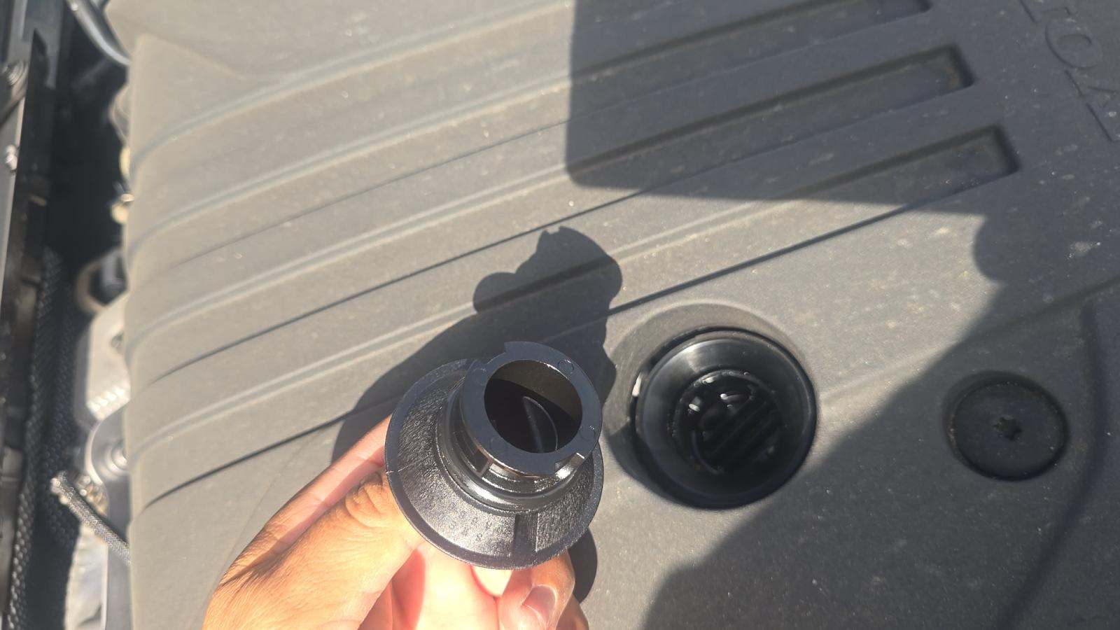 2025 Volvo XC60 B5 Plus AWD