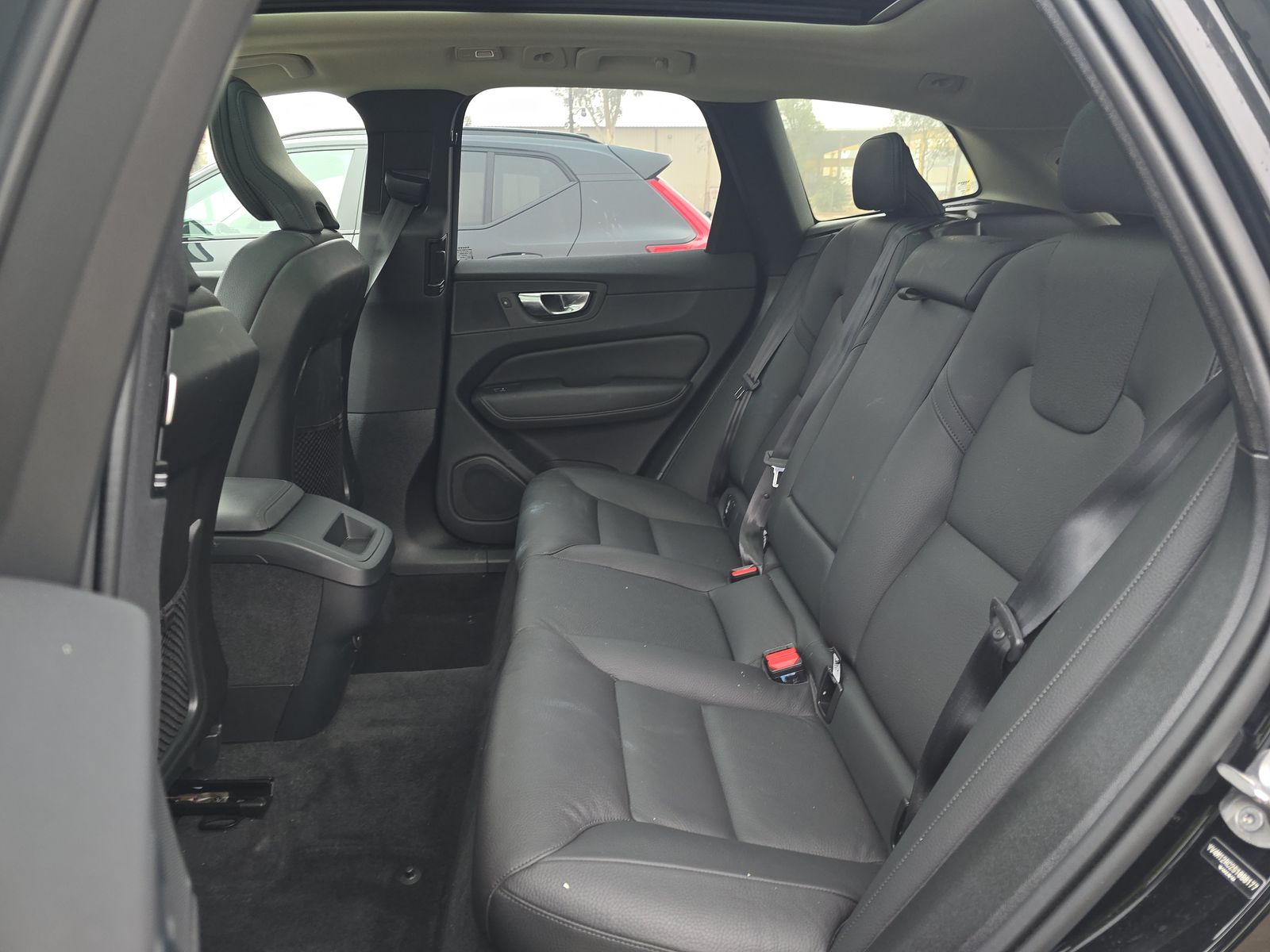 2025 Volvo XC60 B5 Plus AWD