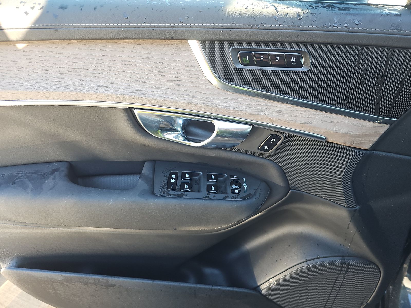 2025 Volvo XC90 B6 Plus AWD