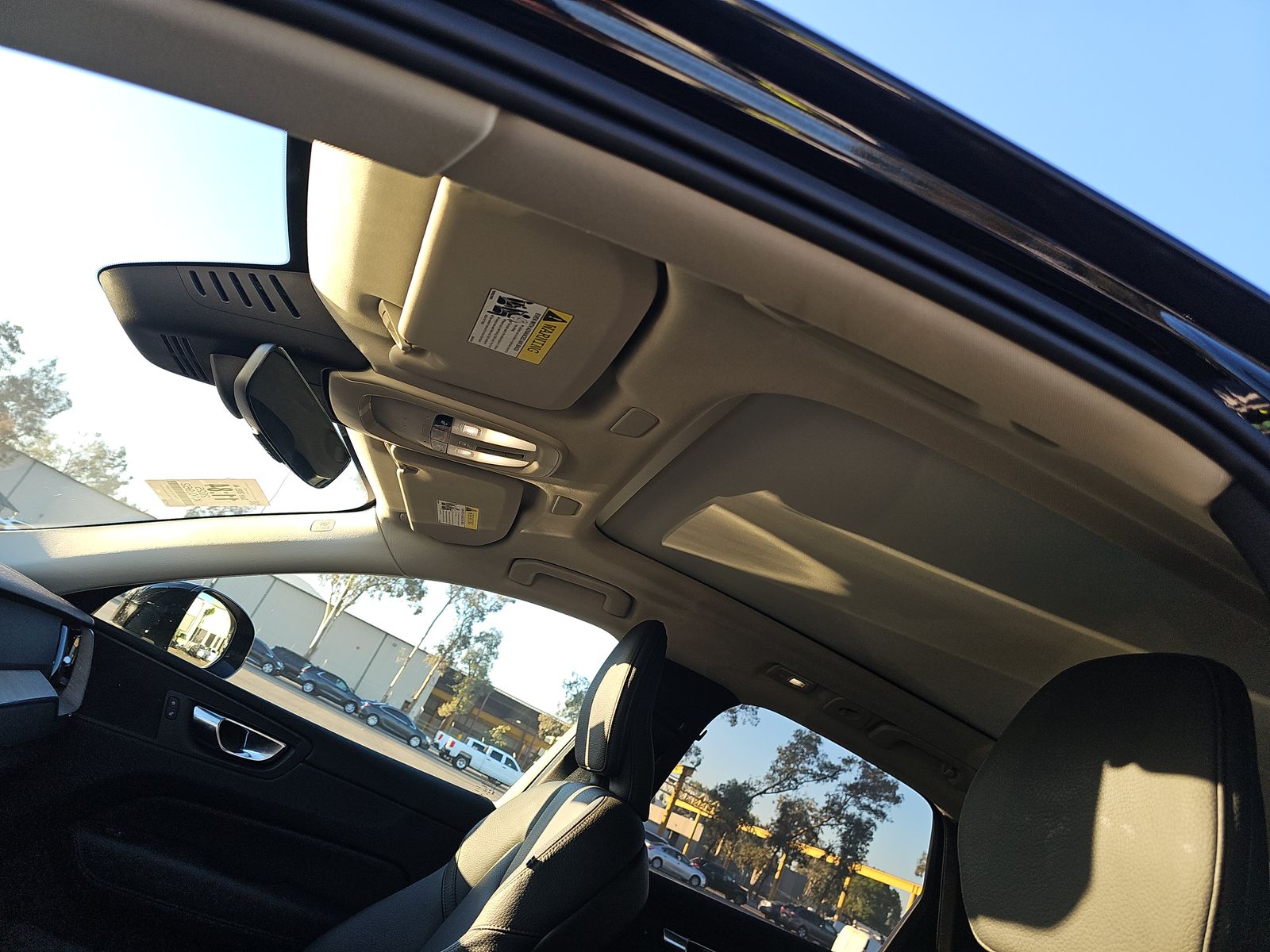 2025 Volvo XC60 B5 Plus AWD