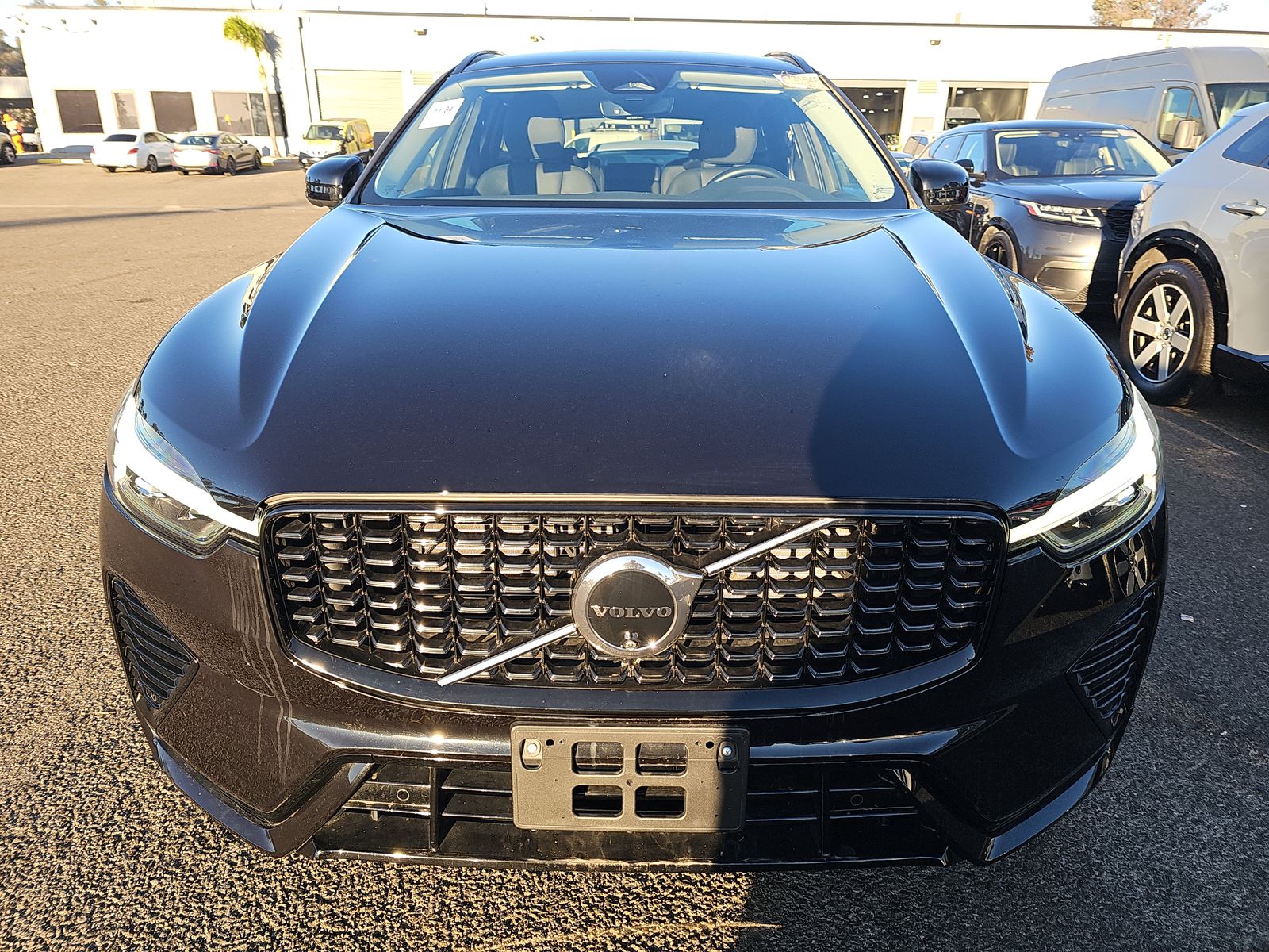 2025 Volvo XC60 B5 Plus AWD