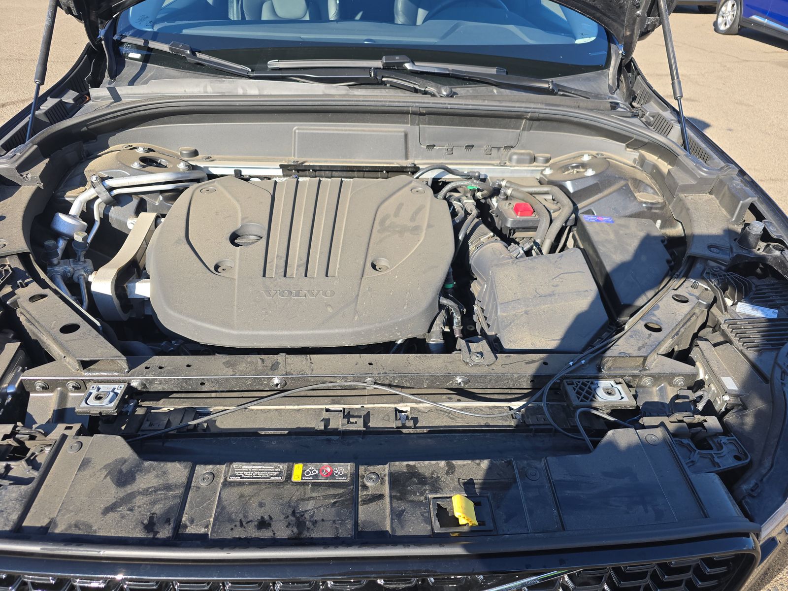 2025 Volvo XC60 B5 Plus AWD