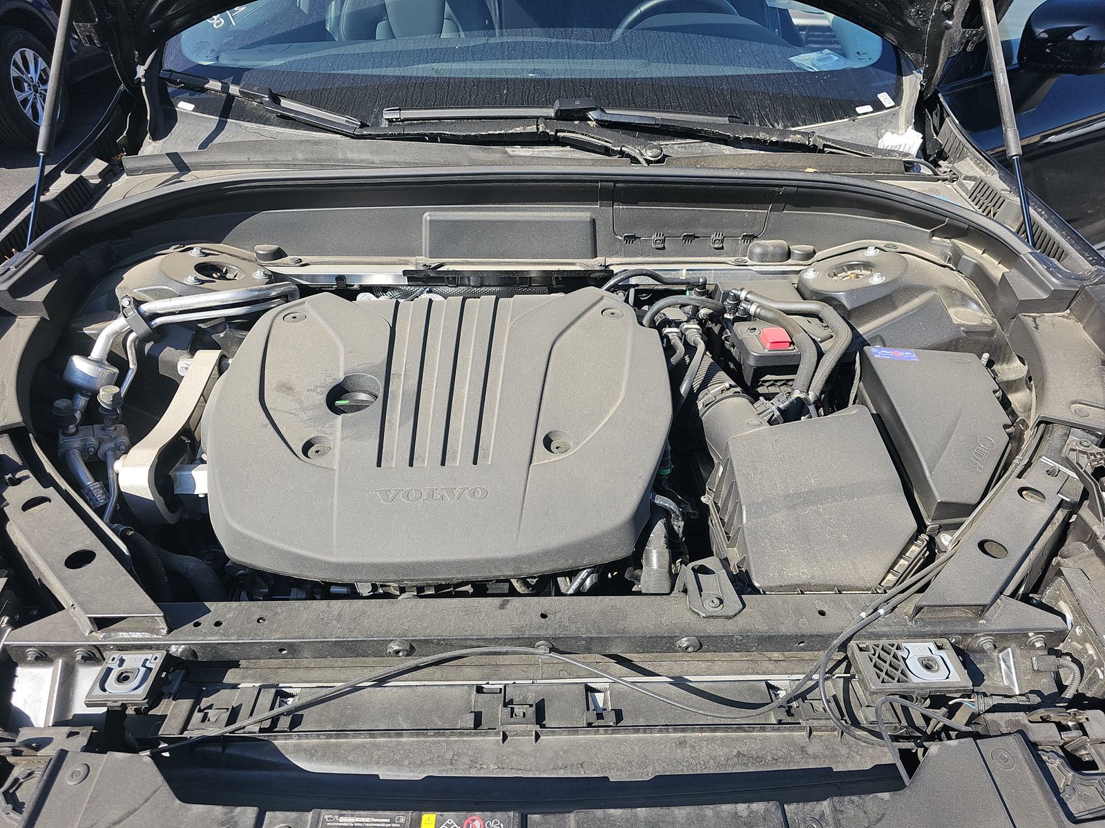 2025 Volvo XC60 B5 Plus AWD