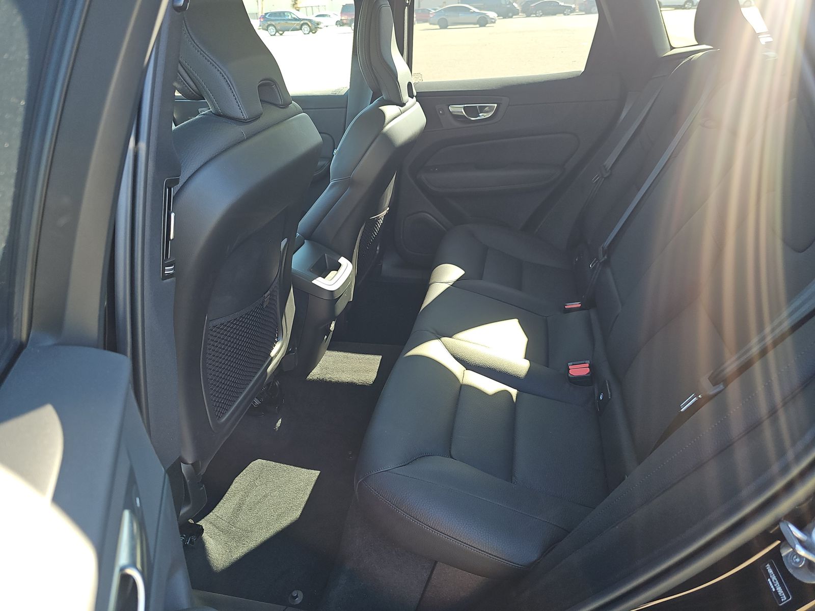 2025 Volvo XC60 B5 Plus AWD