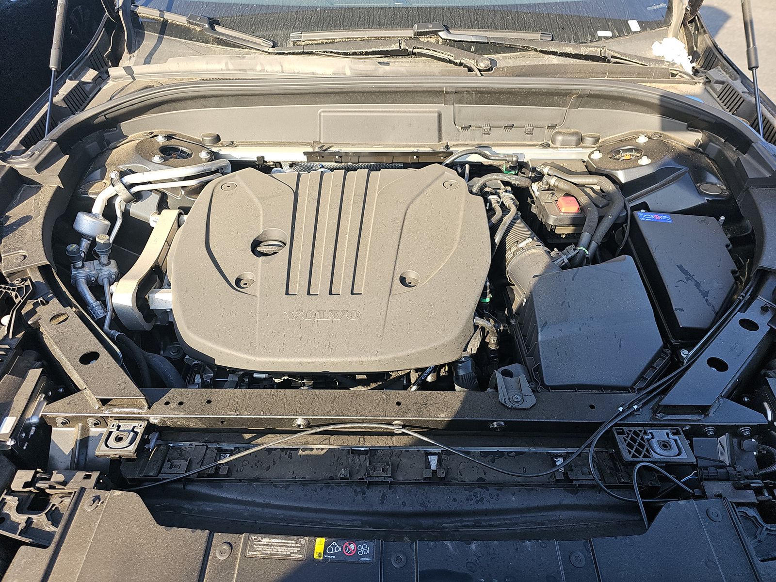 2025 Volvo XC60 B5 Plus AWD