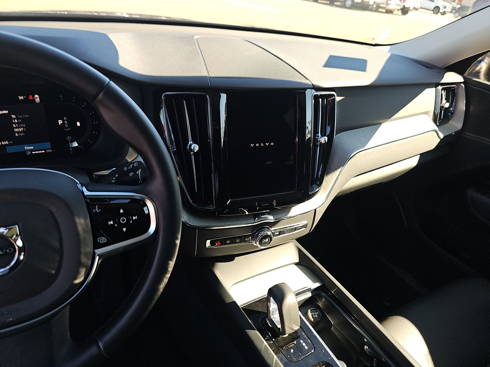 2025 Volvo XC60 B5 Plus AWD