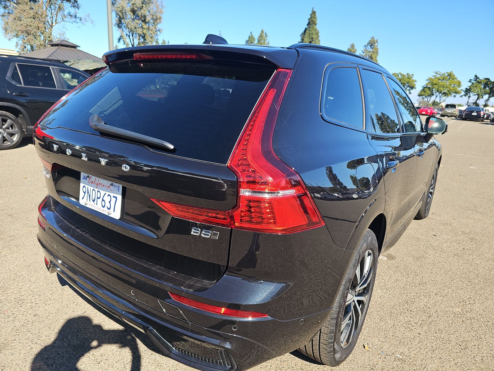 2025 Volvo XC60 B5 Plus AWD
