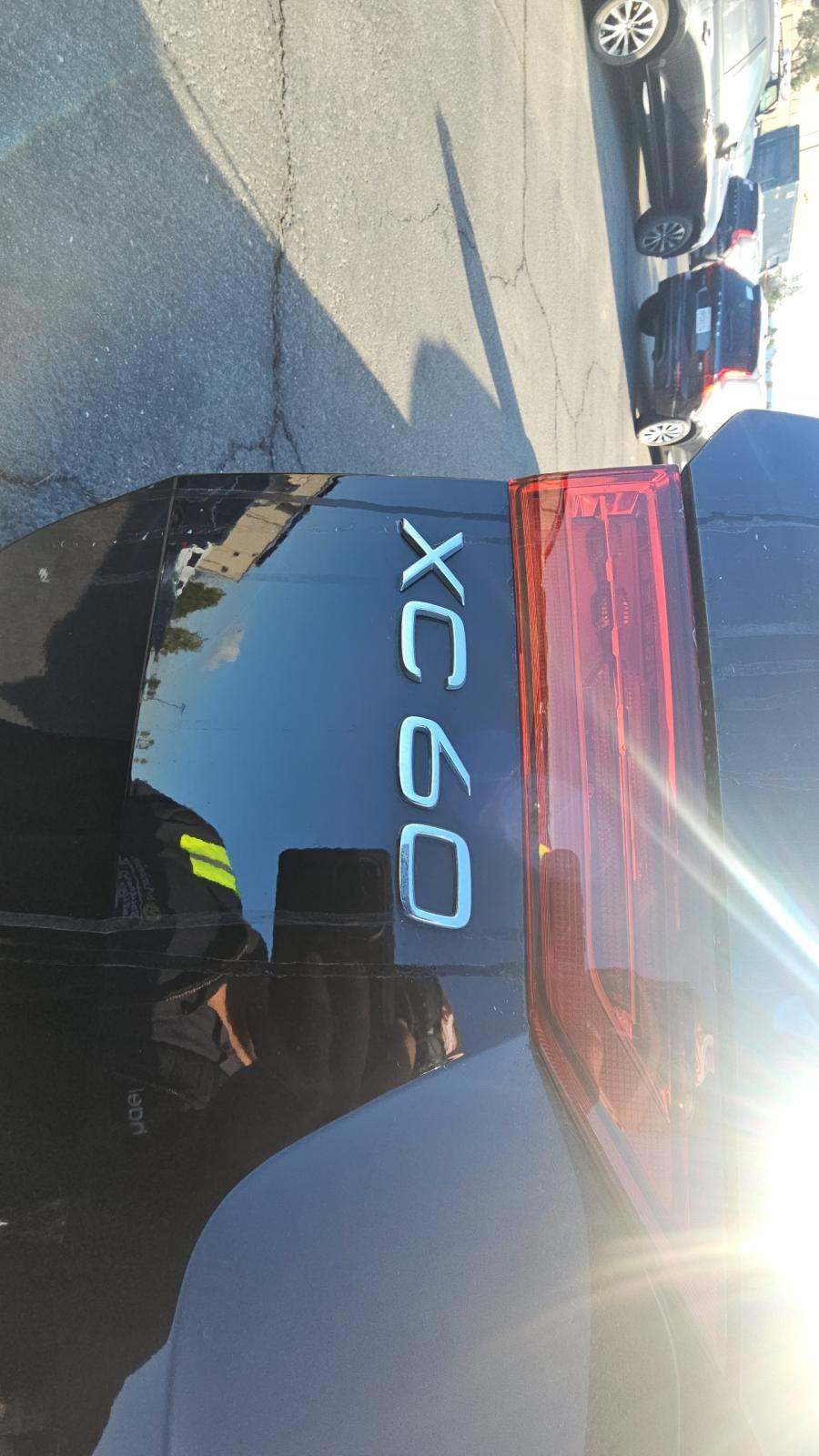 2025 Volvo XC60 B5 Plus AWD