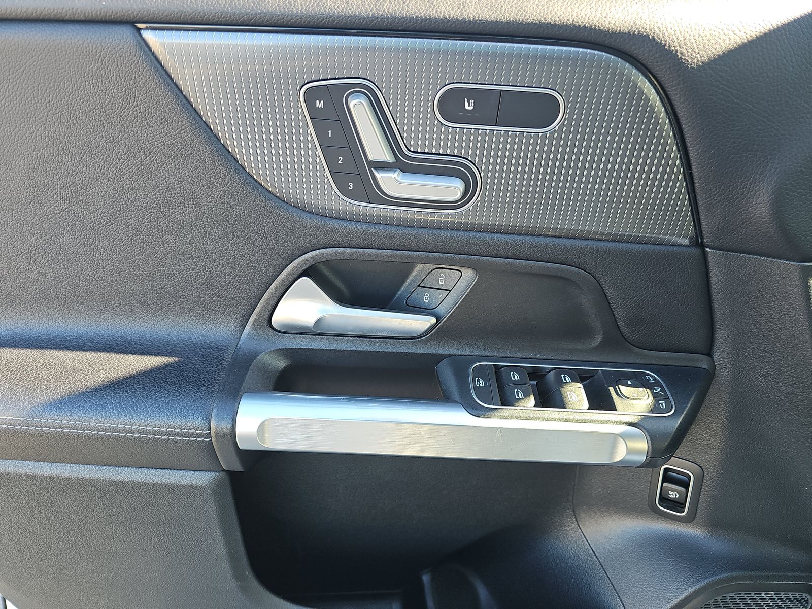 2023 Mercedes-Benz GLB GLB 250 FWD