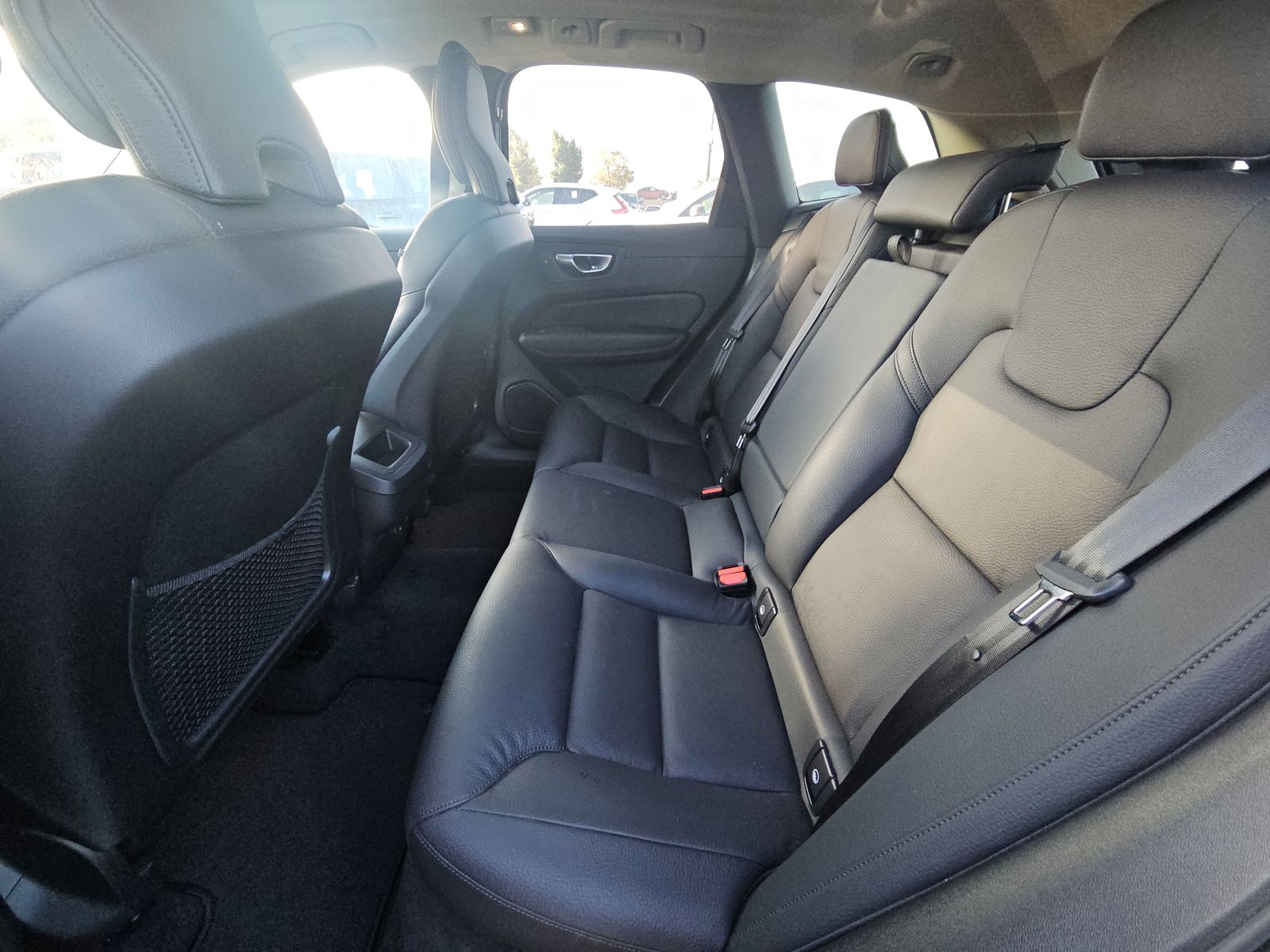 2025 Volvo XC60 B5 Plus AWD