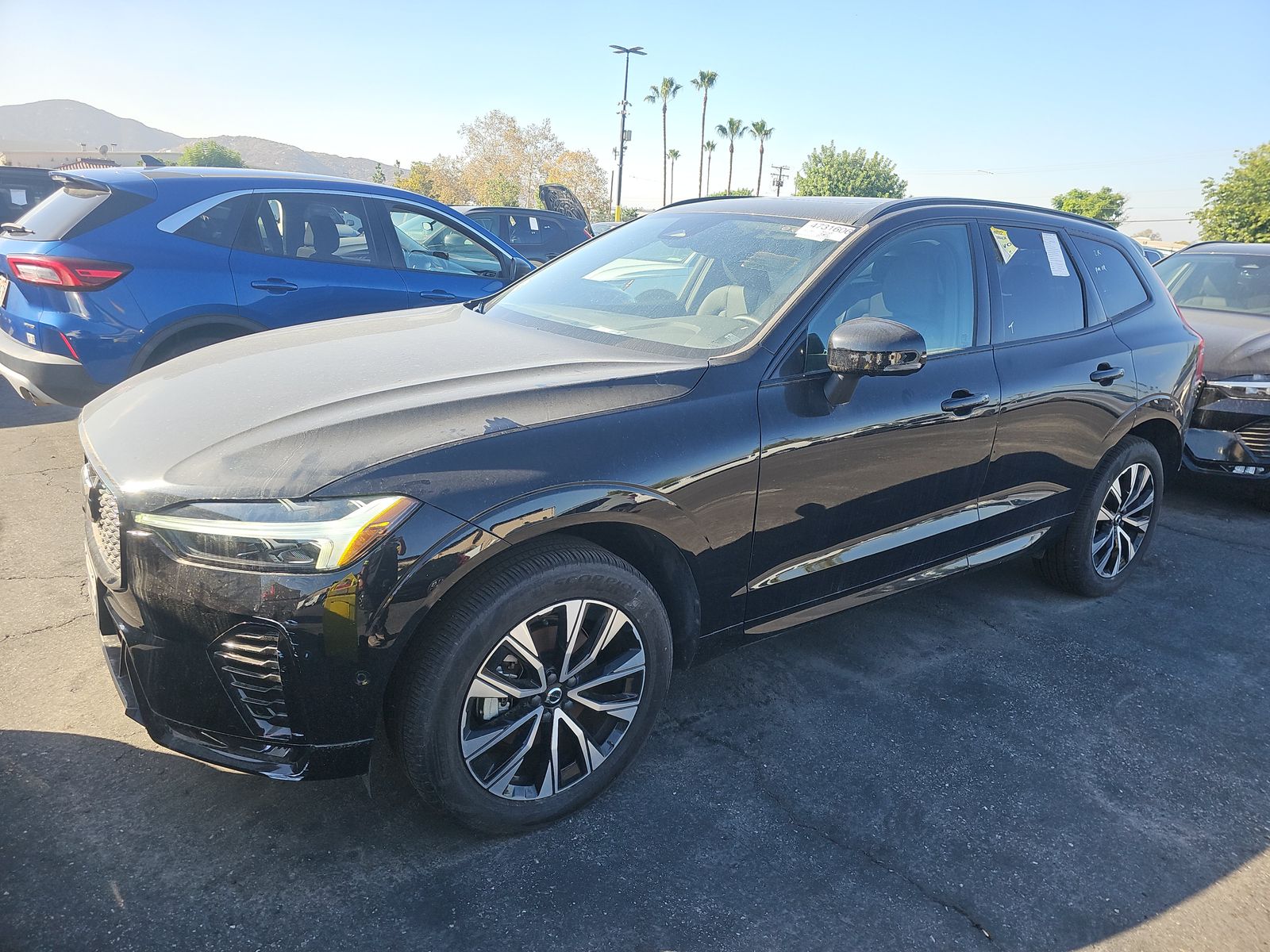 2025 Volvo XC60 B5 Plus AWD