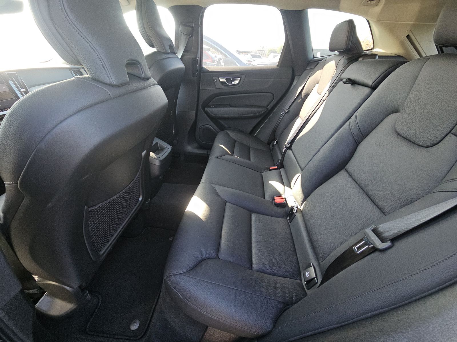 2025 Volvo XC60 B5 Plus AWD