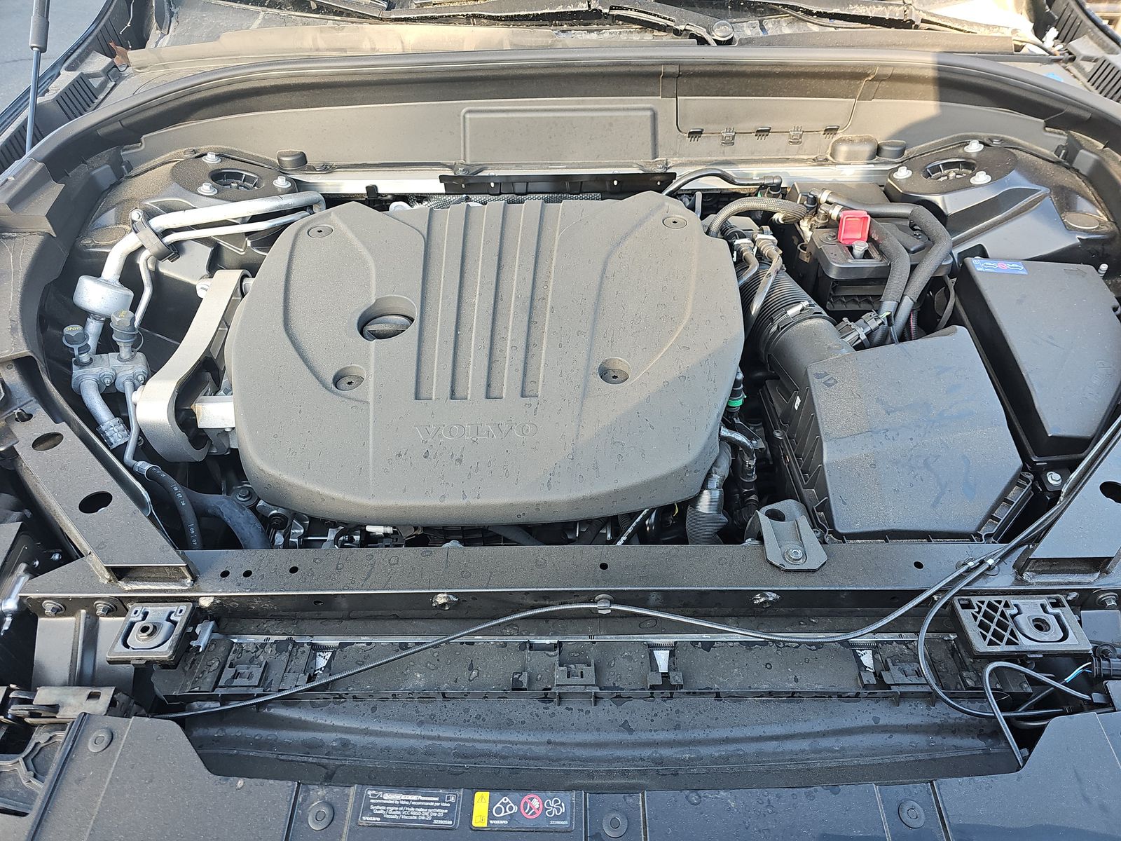 2025 Volvo XC60 B5 Plus AWD