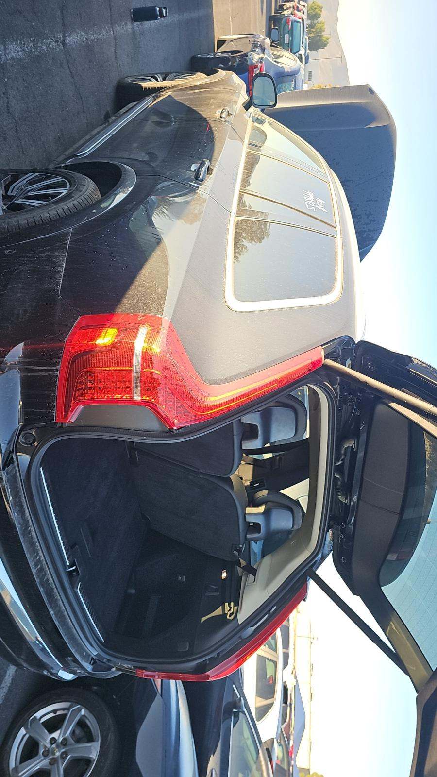 2025 Volvo XC90 B6 Plus AWD