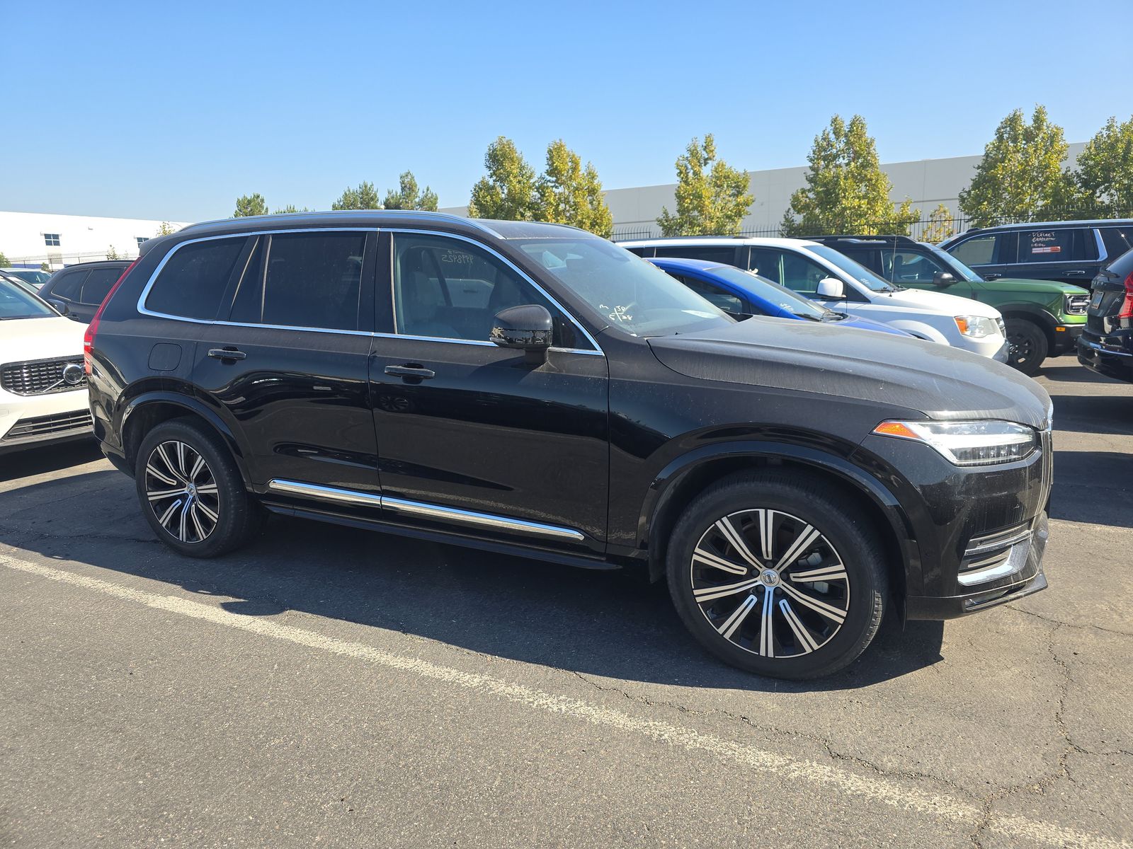 2025 Volvo XC90 B6 Plus AWD