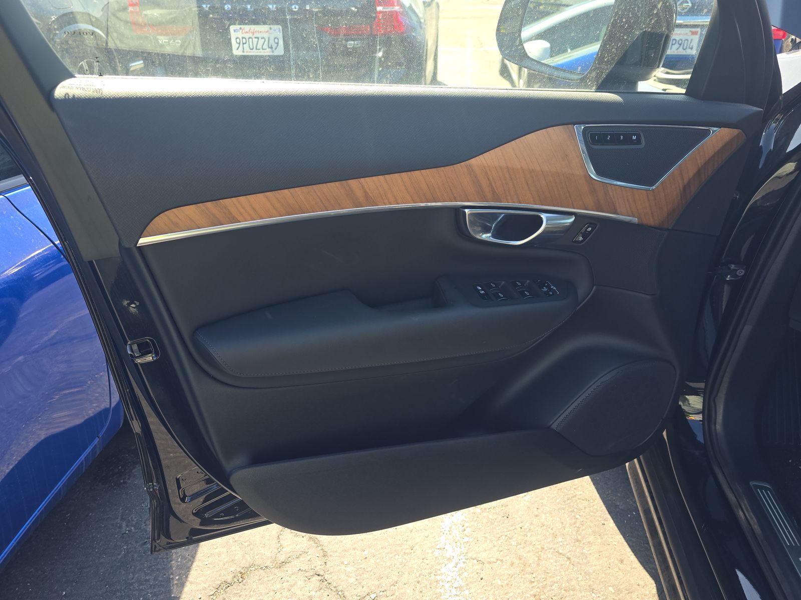 2025 Volvo XC90 B6 Plus AWD