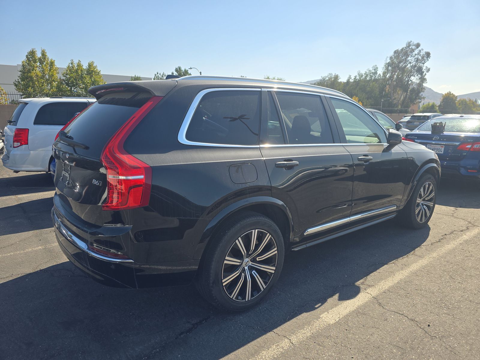 2025 Volvo XC90 B6 Plus AWD