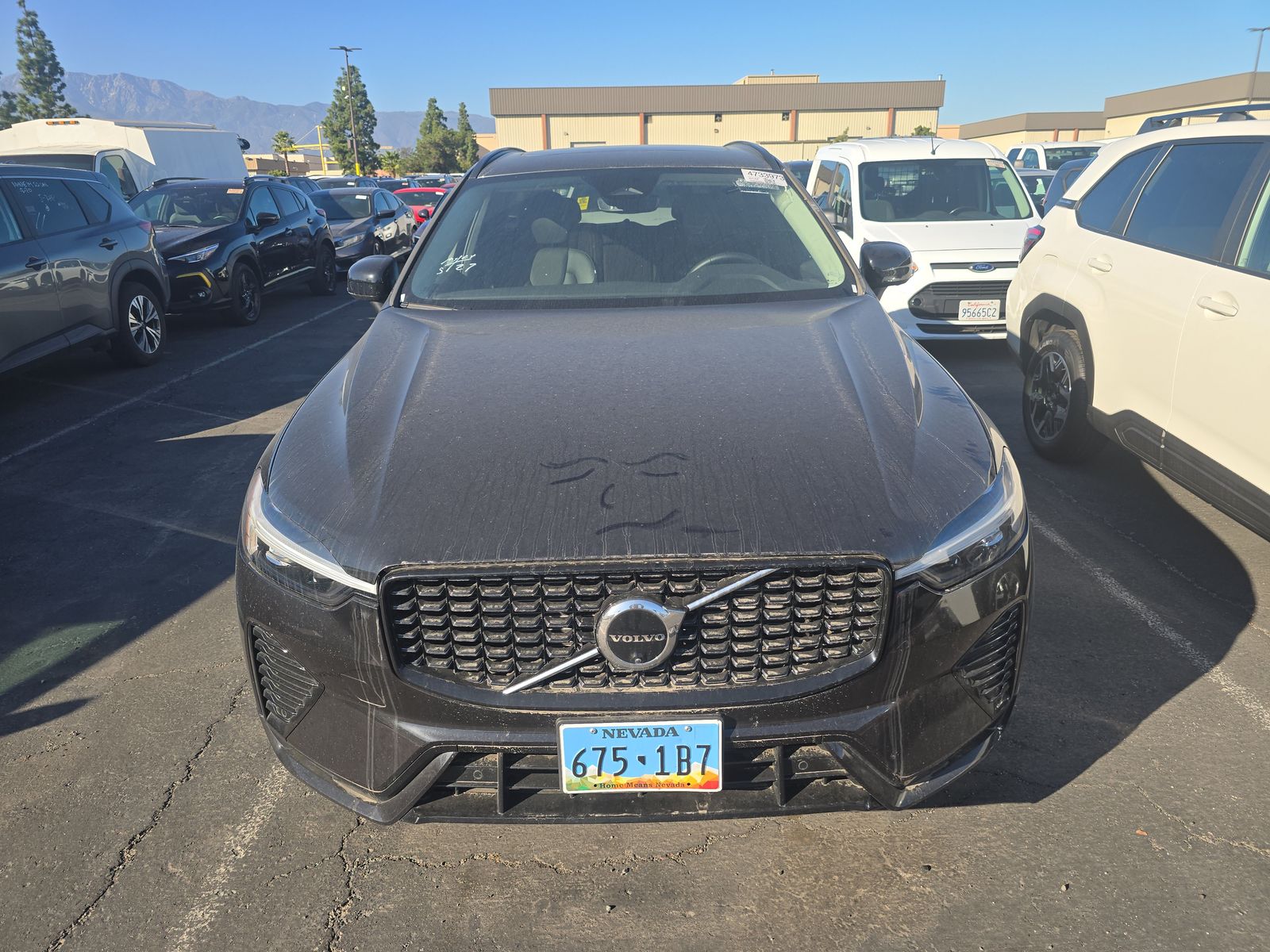 2025 Volvo XC60 B5 Plus AWD