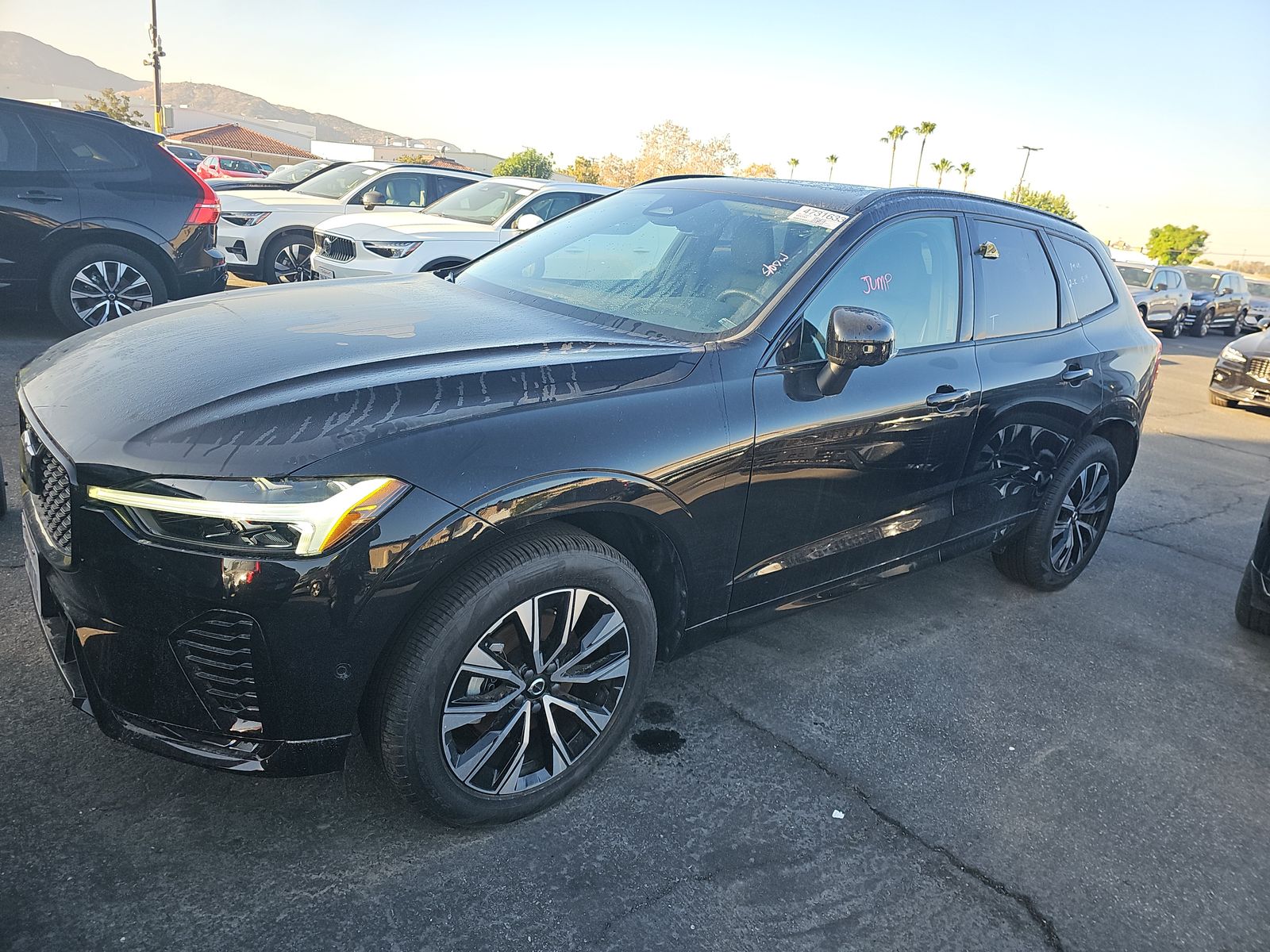 2025 Volvo XC60 B5 Plus AWD