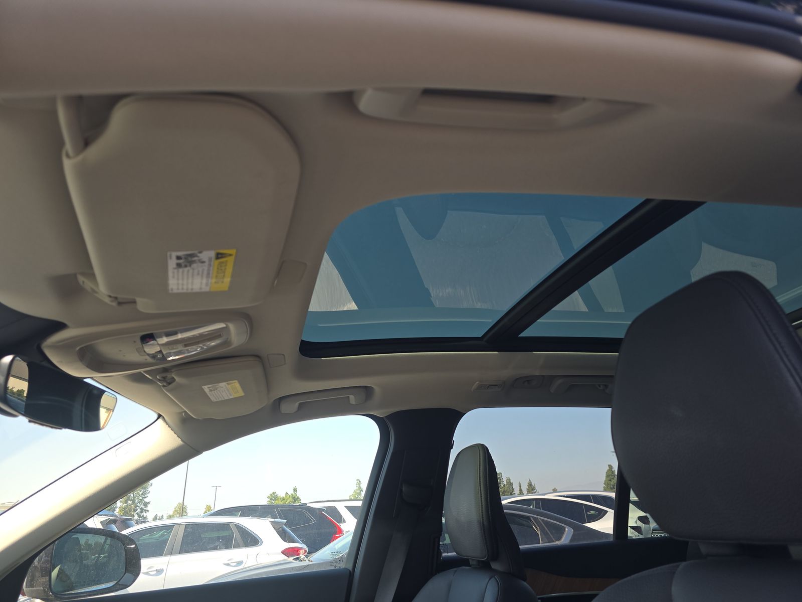 2025 Volvo XC90 B6 Plus AWD