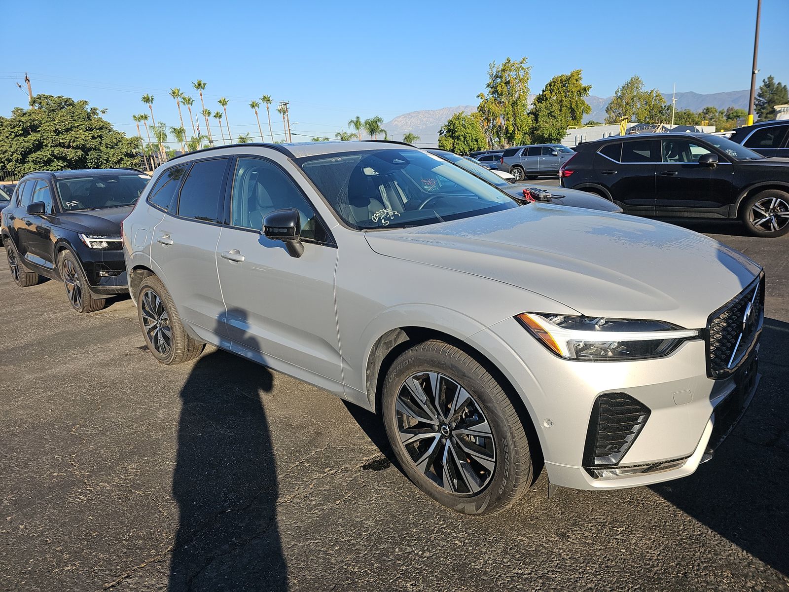 2025 Volvo XC60 B5 Plus AWD