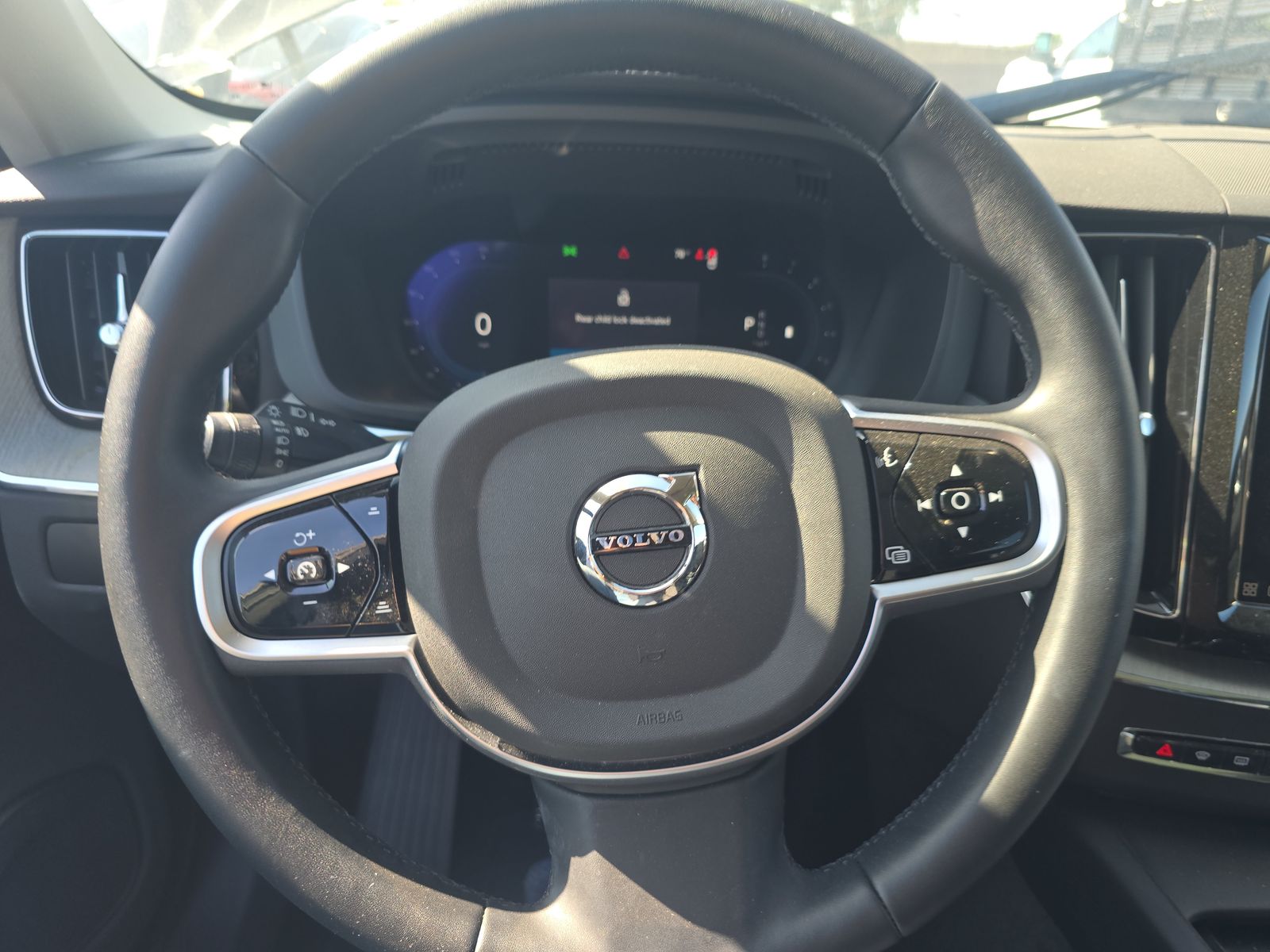 2025 Volvo XC60 B5 Plus AWD