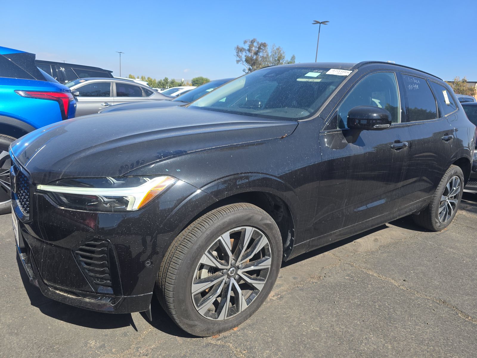 2025 Volvo XC60 B5 Plus AWD